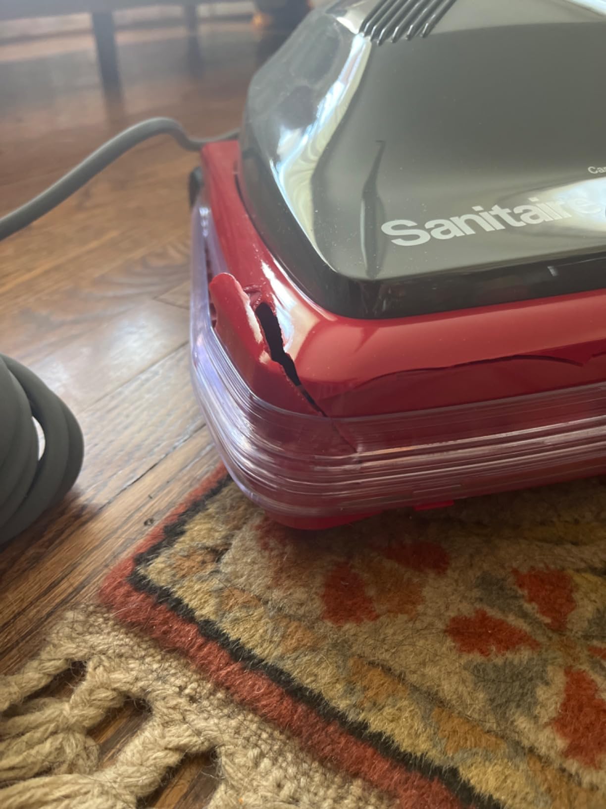 Sanitaire TRADITION Upright Commercial Bagged Vacuum, SC684G Red customer photo 1