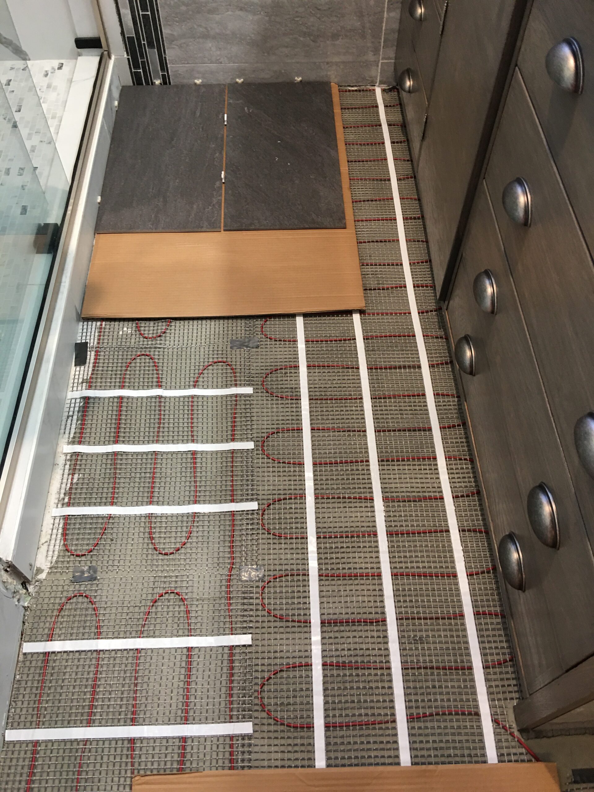 25 sqft Floor Heating System, WiFi Thermostat - 120V Heated Floor | 20in x 15.2ft Self-adhesive Mat, Alarm, UWG4 Smart T/Stat w/ GFCI, Sensor customer photo 2