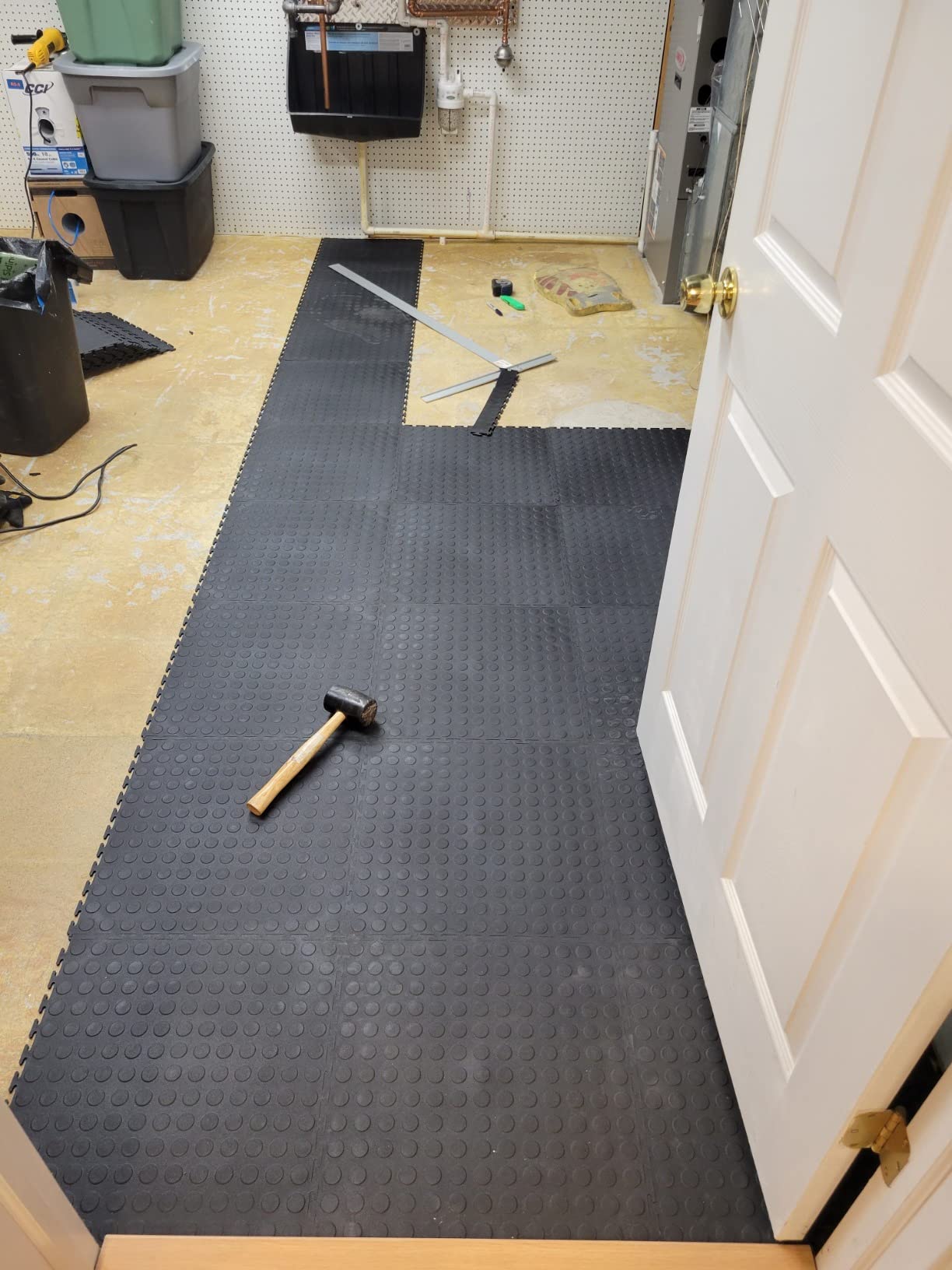 VersaTex Garage Floor 18 x 18 inch Square Plastic Raised Coin Interlocking Floor Tiles for Home Gym, Garage Flooring, Trade Show Flooring, Basement Tiles, 24 Pack (Black) customer photo 2