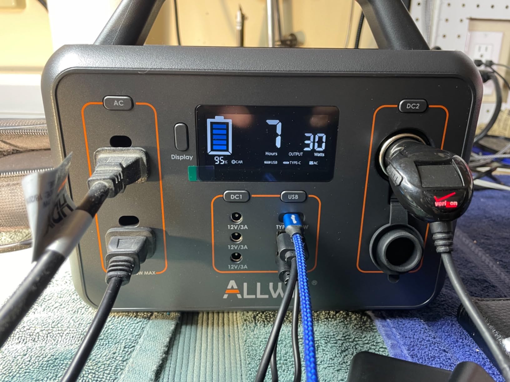 ALLWEI Portable Power Station 300W, 256Wh Solar Generator LiFePO4 Battery, Pure Sine Wave AC Outlet, PD 60W Fast Charging for Camping, Home Backup, Emergency CPAP customer photo 1