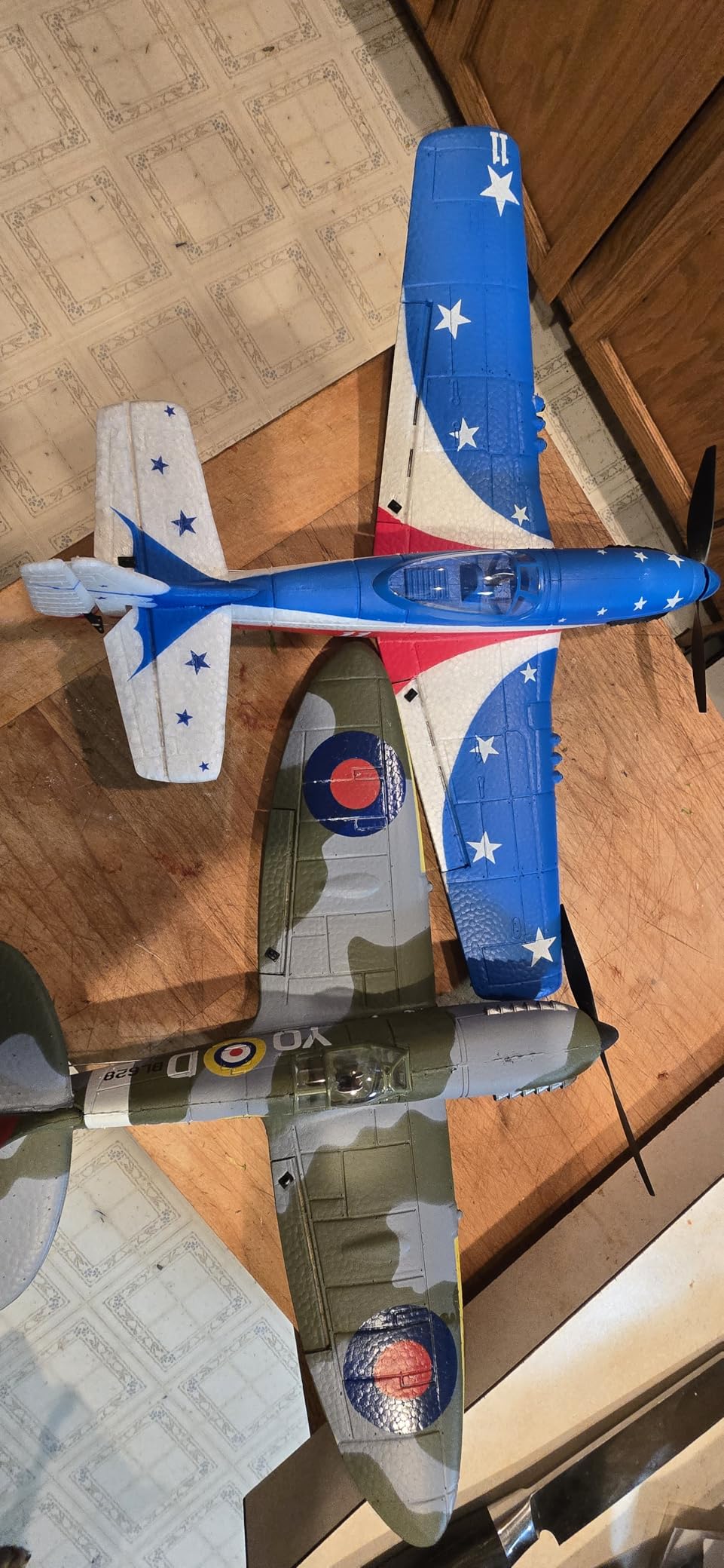 LEAMBE 4 Channel RC Plane, Ready to Fly Aerobatic Aircraft P51 Mustang customer photo 1