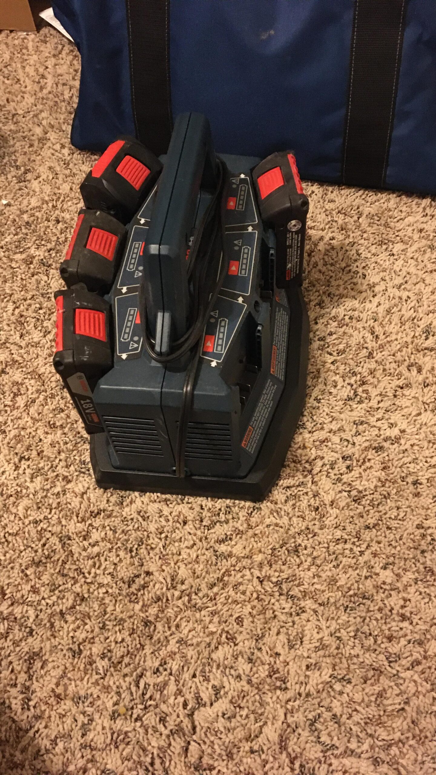 Bosch GAL18V6-80 18V 6-Bay Fast Battery Charger customer photo 1