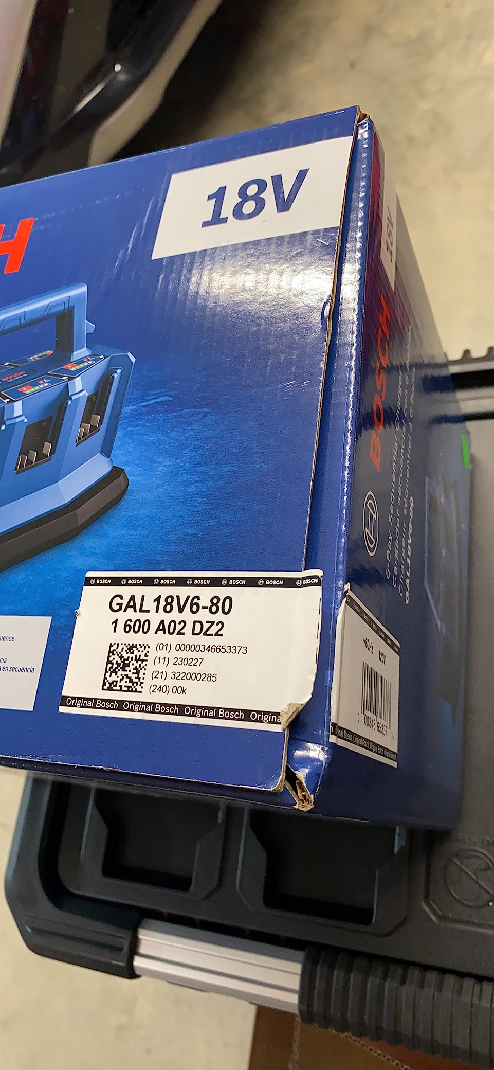 Bosch GAL18V6-80 18V 6-Bay Fast Battery Charger customer photo 2