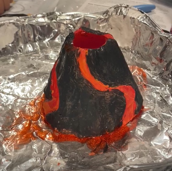 National Geographic Chemistry Set with 45 Experiments for Kids 8-12 | Volcano Eruption, Geyser and Rocket Activities, Hands-On Chemical Reactions, STEM Projects, Science Kit, Birthday Gift customer photo 2