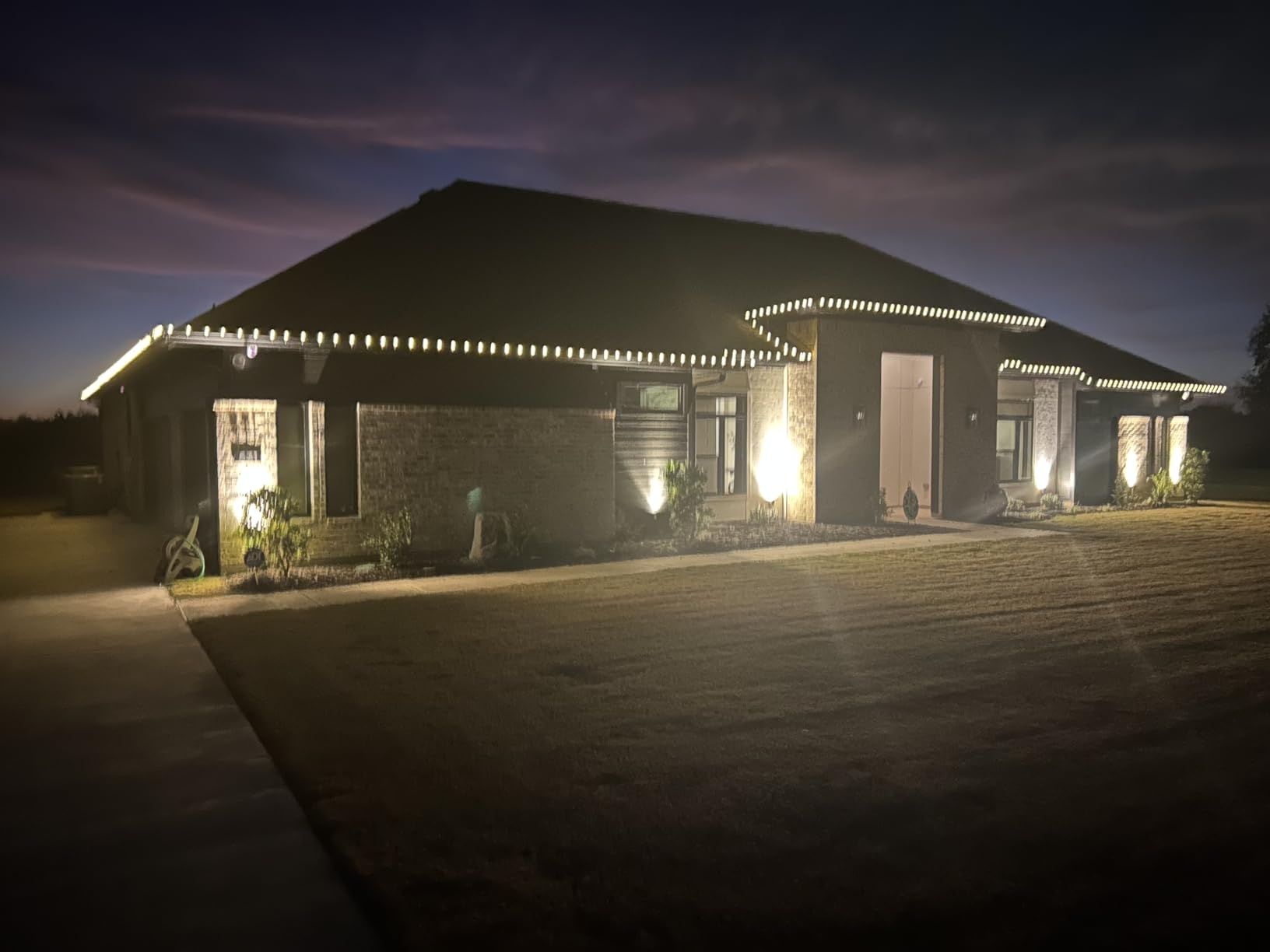 YULETIME Cool White C9 Christmas String Lights, 25 ft 25 LED Faceted Bulbs | E17 Base, Full-size C9 Strawberry Bulbs, Shatterproof, Waterproof Outdoor, End-to-End Connectable, 25 Lights, 12