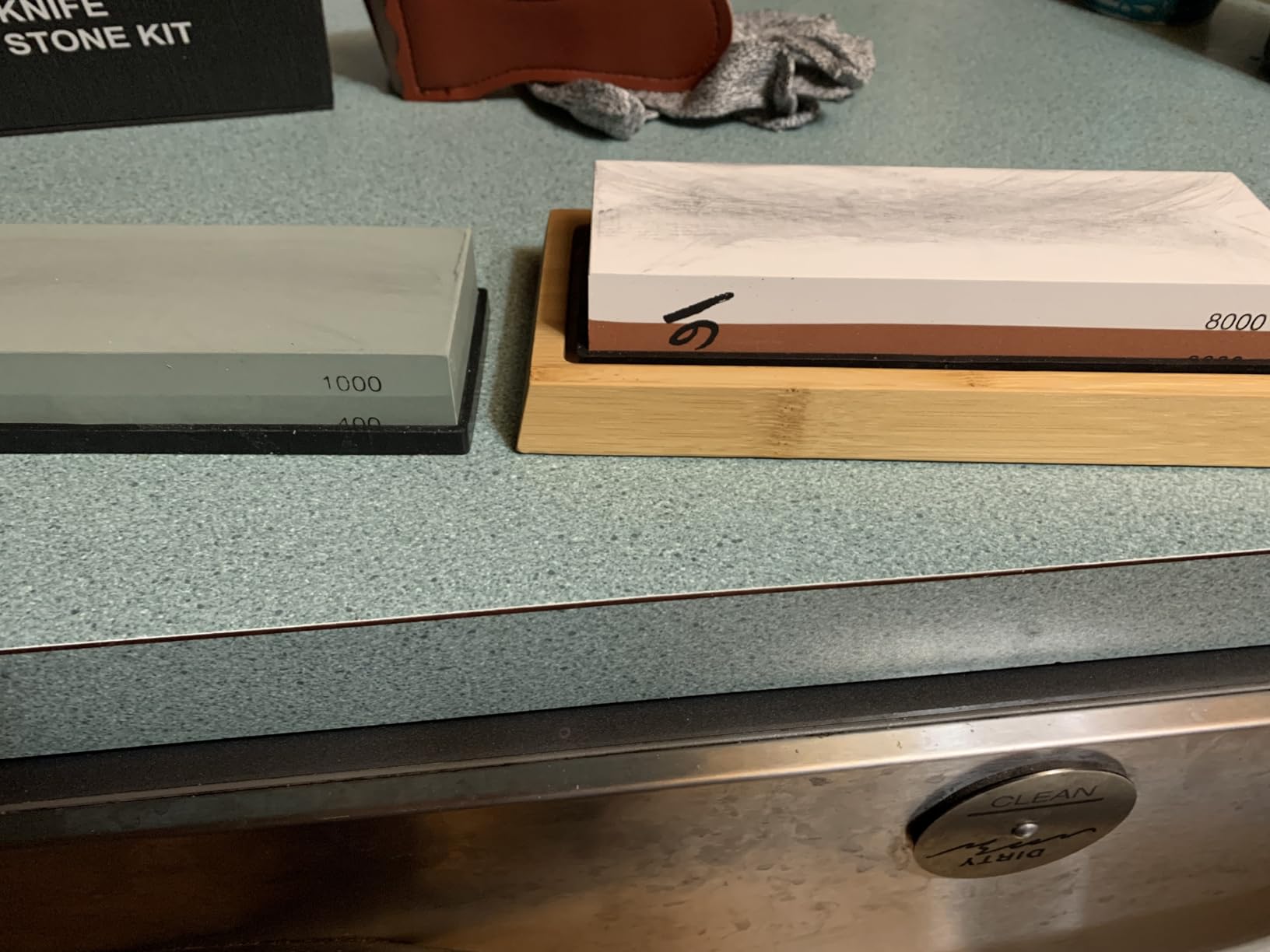 Knife Sharpening Stone Kit, KERYE Professional Japanese Whetstone Sharpener Stone Set, Premium 4 Side Grit 400/1000 3000/8000 Water Stone, Flattening Stone, Angle Guide, Leather Strop, Anti Cut Gloves customer photo 2