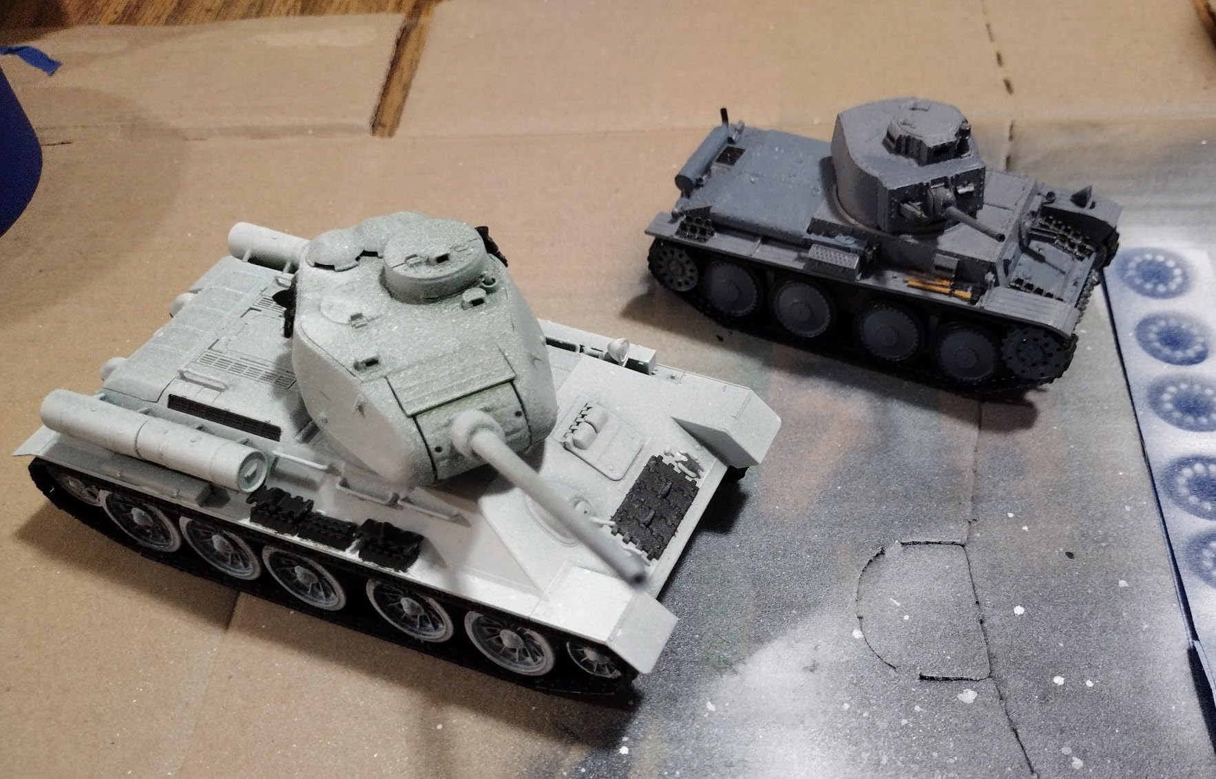 TAMIYA 1/48 Russian Medium Tank T-34-85 TAM32599 Plastic Models Armor/Military customer photo 1