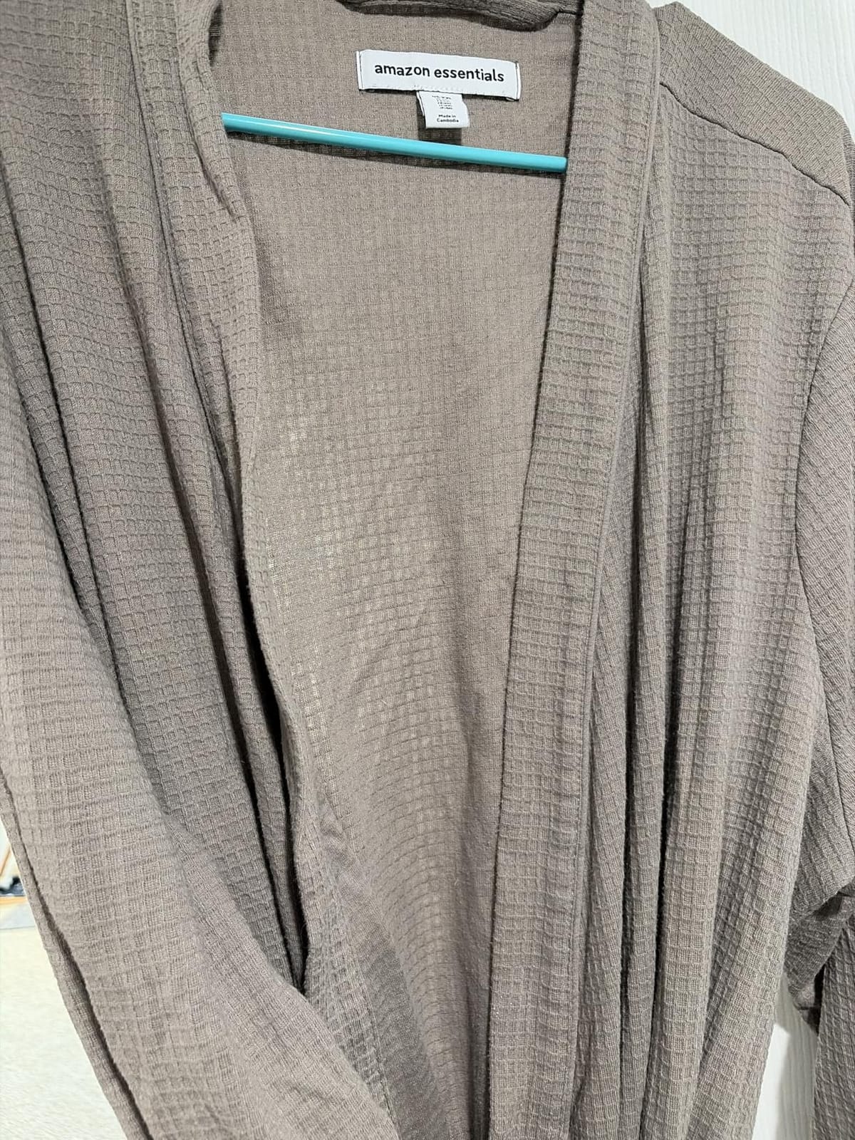 Amazon Essentials Women's Lightweight Waffle Full-Length Bath Robe (Available in Plus Size) customer photo 2