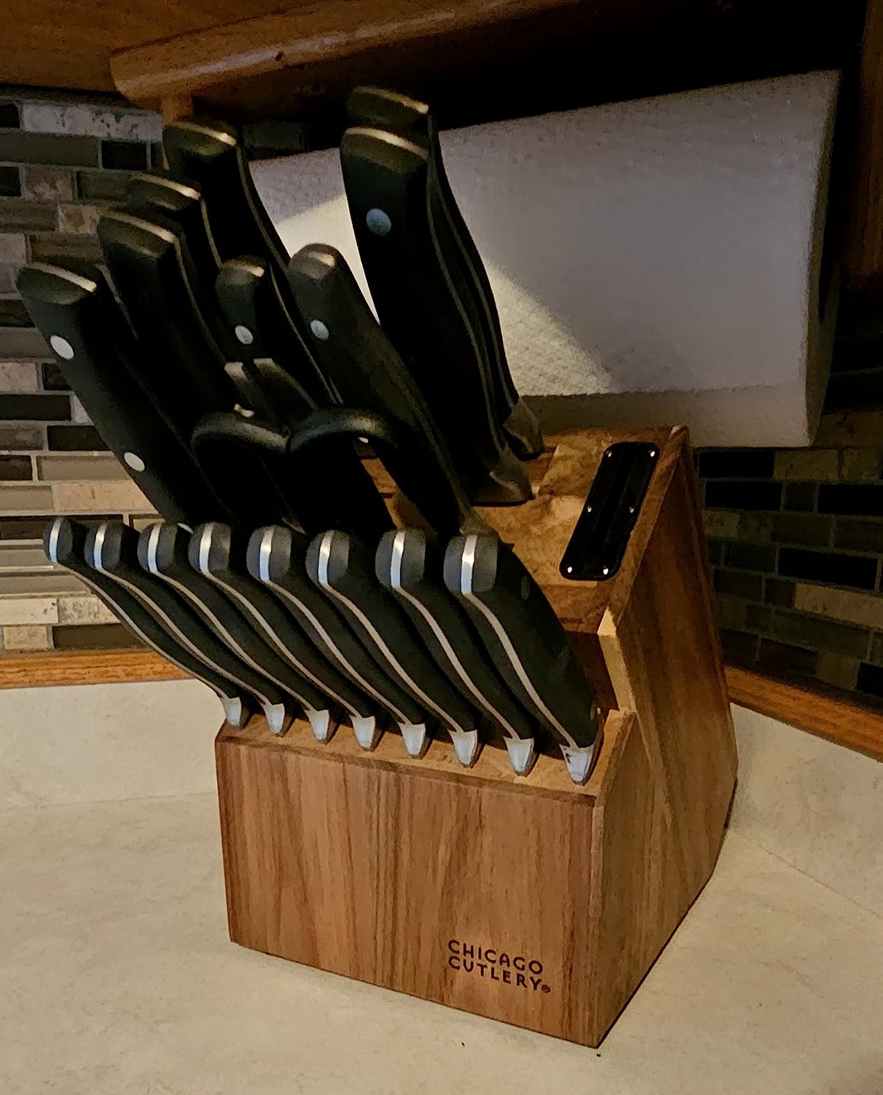 Chicago Cutlery Insignia Triple Rivet Poly (18-PC) Kitchen Knife Block Set With Wooden Block & Built-In Sharpener, Black Ergonomic Handles and Sharp Stainless Steel Professional Chef Knife Set customer photo 1