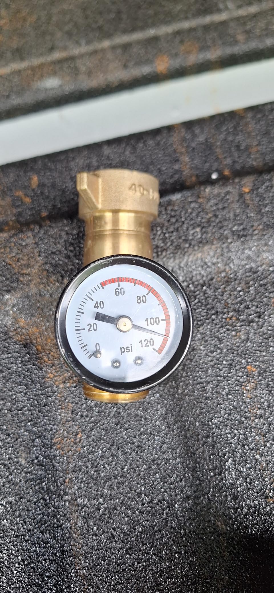 Hourleey Brass RV Water Pressure Regulator, Hi-Flow Water Regulator With Filter Screen and Gauge for Campers, Travel Trailers, Plumbing System customer photo 2