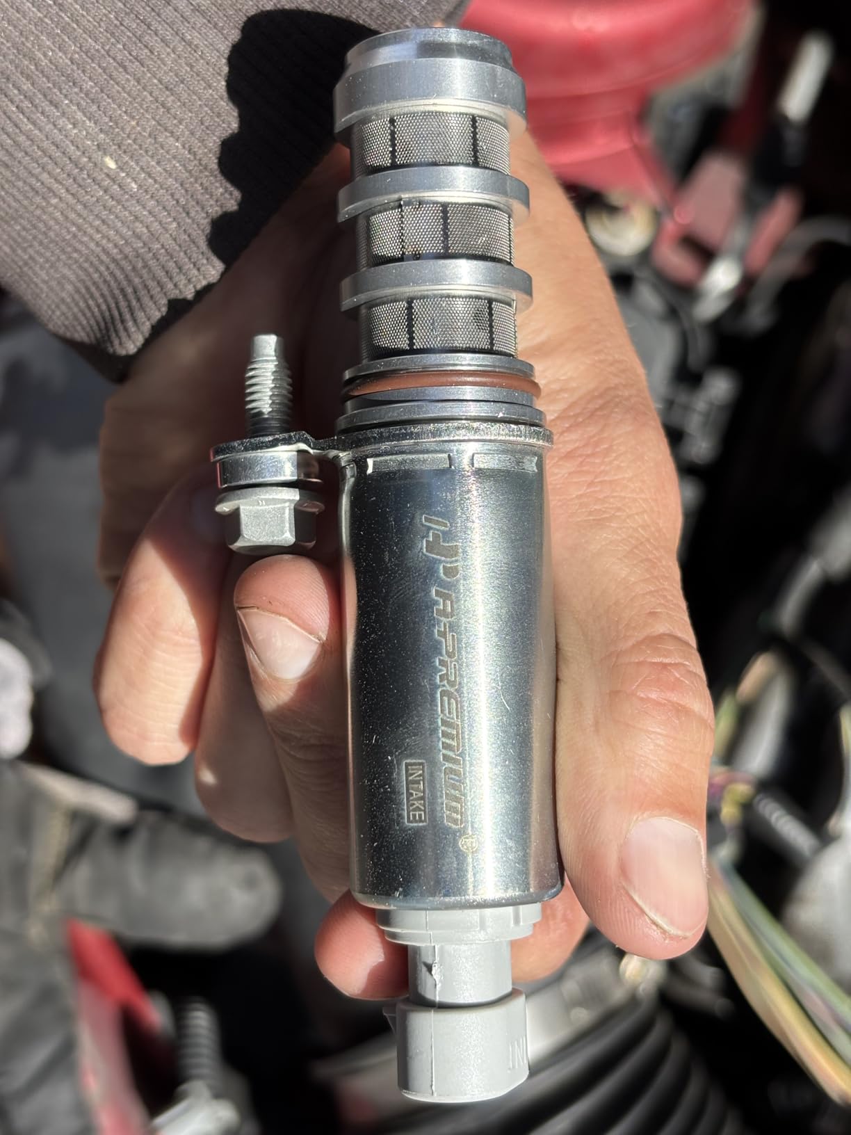 A-Premium VVT Intake Exhaust Camshaft Position Actuator Solenoid Valve Kit customer photo 2