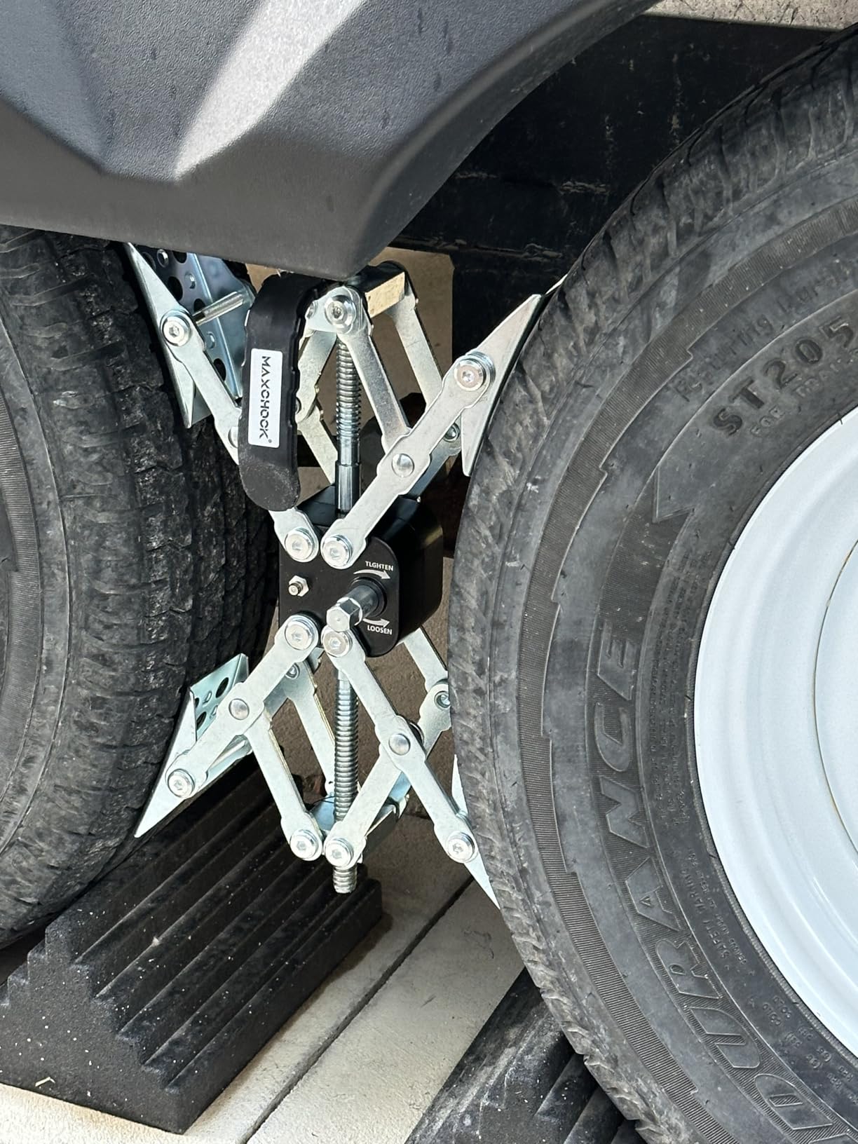 X-Shaped RV Stabilizer Wheel Chock (Allow Drill Adjust) Dual Axel RV Travel Trailer Camper Tire While Camping - 2 Pack customer photo 2