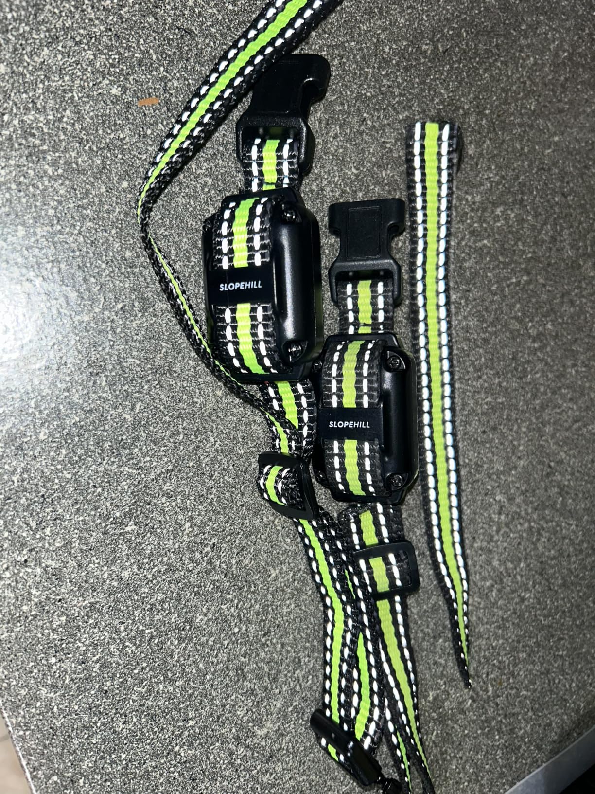 SLOPEHILL Dog Training Collar with Remote, 4200FT Electric Shock Collar, Waterproof E-Collar with Beep, Vibration, Shock, Flash Light and No Shock Mode, Fit for 8-140lbs Small Medium Large Dogs (Green) customer photo 1