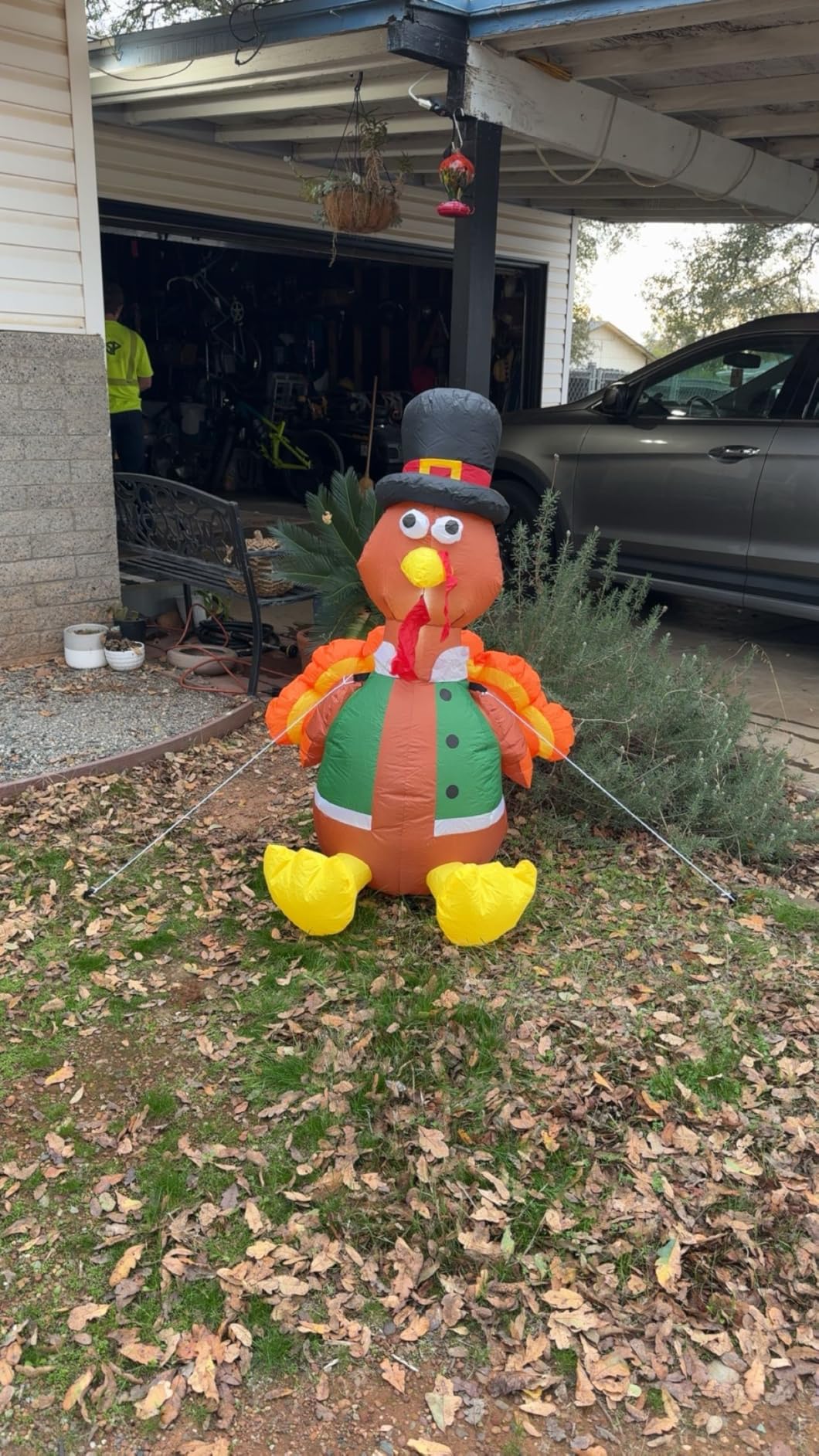 Thanksgiving Inflatables Turkey Outdoor Yard Decorations, 4FT Blow up Lighted Happy Turkey, Thanksgiving Festive Yard Decor Display Autumn Fall Lights Outdoor Decoration customer photo 1