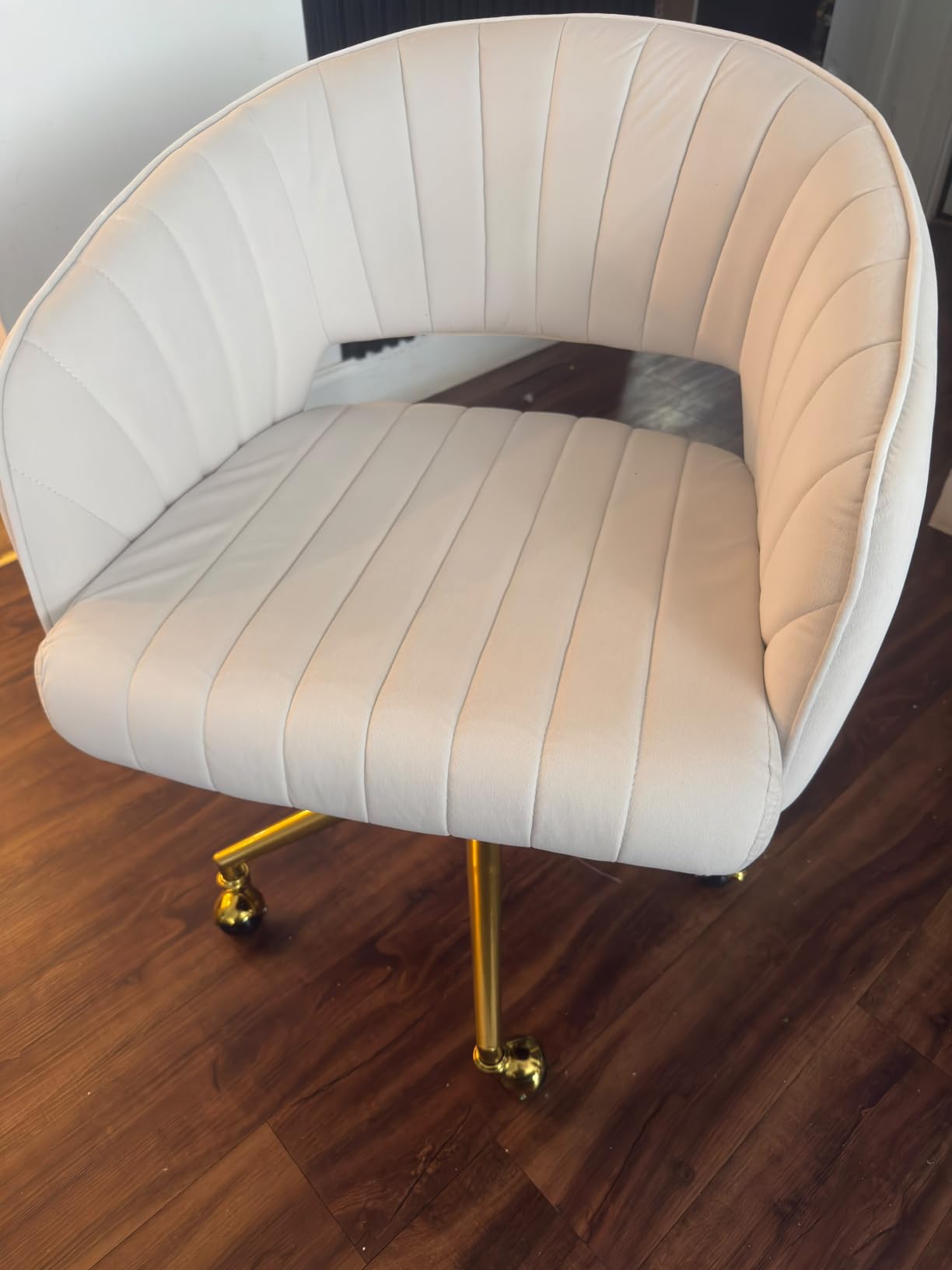 Vanity Chair Velvet Desk Chair with Gold Base for Living Room,Cream | Accent Armchair Upholstered Modern Tufted Chairs for Girls Women Ergonomic Study Seat Computer Task Stools for Bedroom customer photo 1