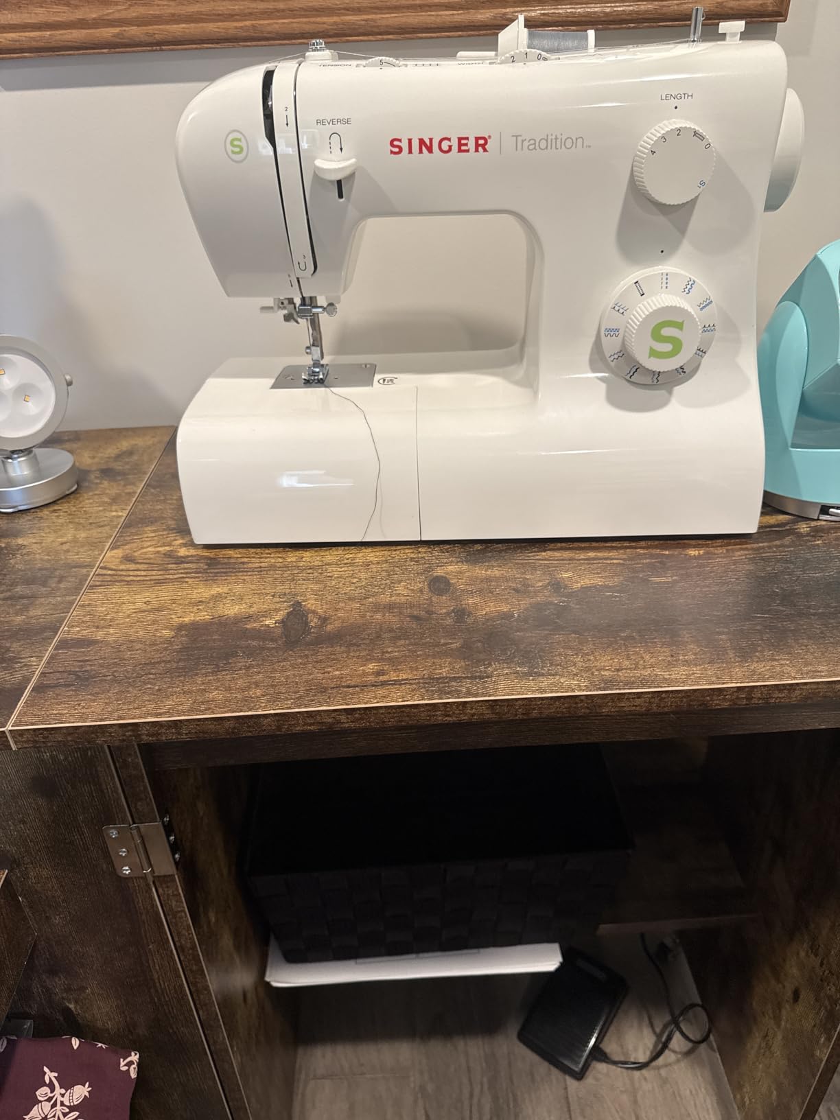 VIVOHOME Folding Sewing Craft Table, Rolling Sewing Machine Desk with Storage Shelves, Sewing Cabinet with Lift for Small Spaces, Rustic Brown customer photo 2