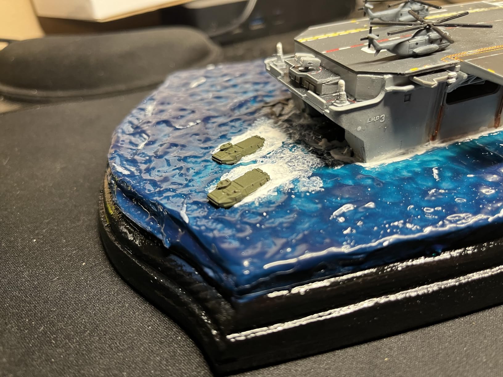 Revell 05178 Assault Carrier USS WASP Class 1:700 Scale Model Kit customer photo 1
