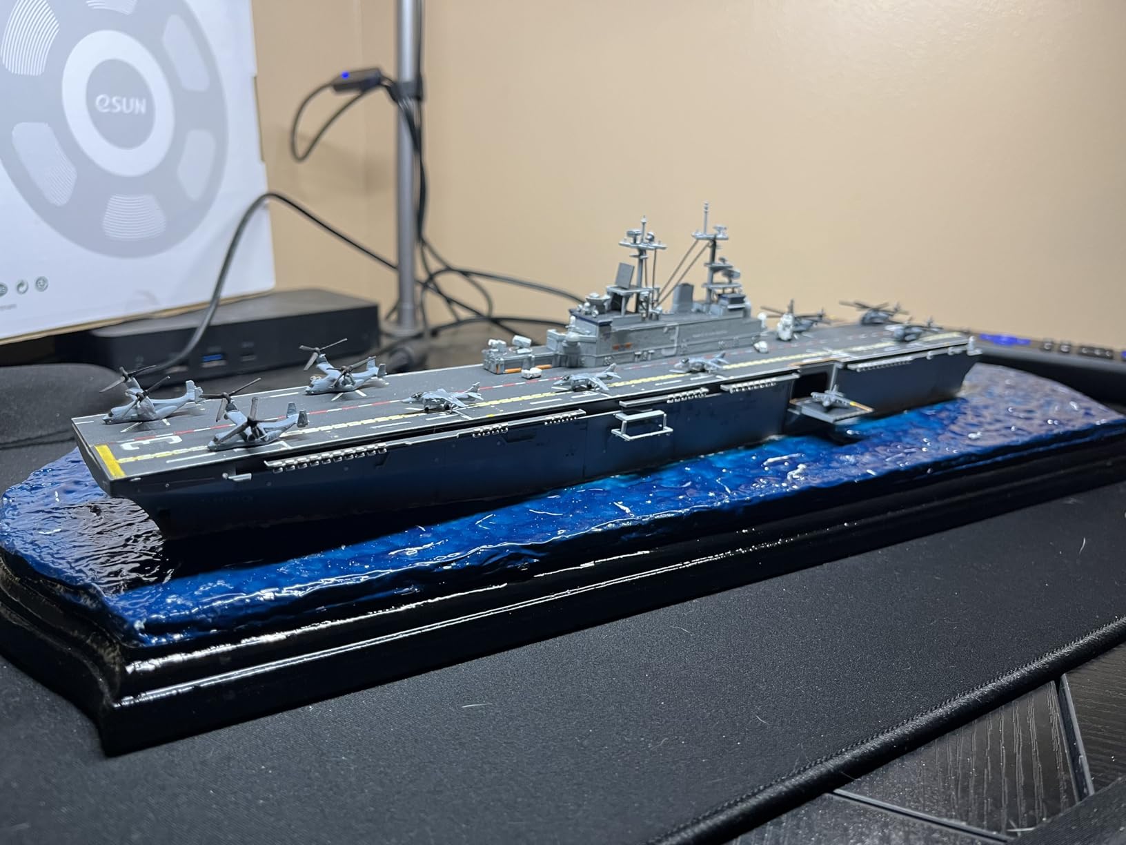 Revell Model Set 65178 US Navy Assault Carrier WASP Class 1:700 Scale Plastic Model Kit with Contacta Glue, Paintbrush & Aqua Color Paints customer photo 1