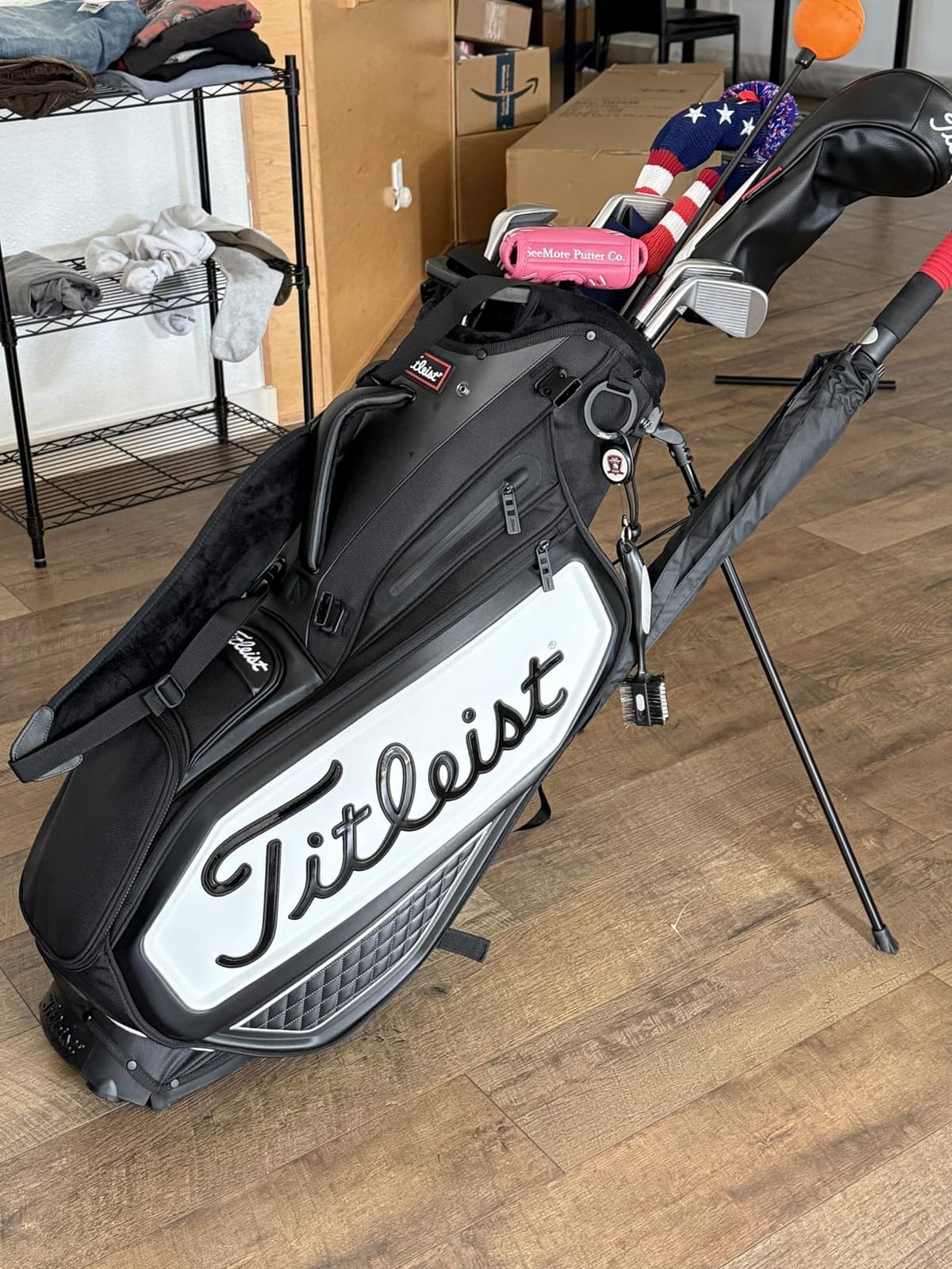 Titleist - Premium Stand Bag - Black/White customer photo 2