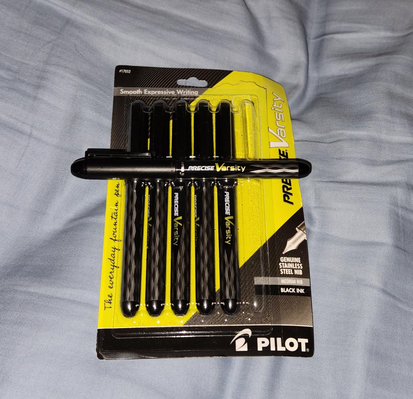 Pilot Precise Varsity Pre-Filled Fountain Pens, Medium Point 1 mm Stainless Steel Nib, Black/Blue, 6-Pack customer photo 2