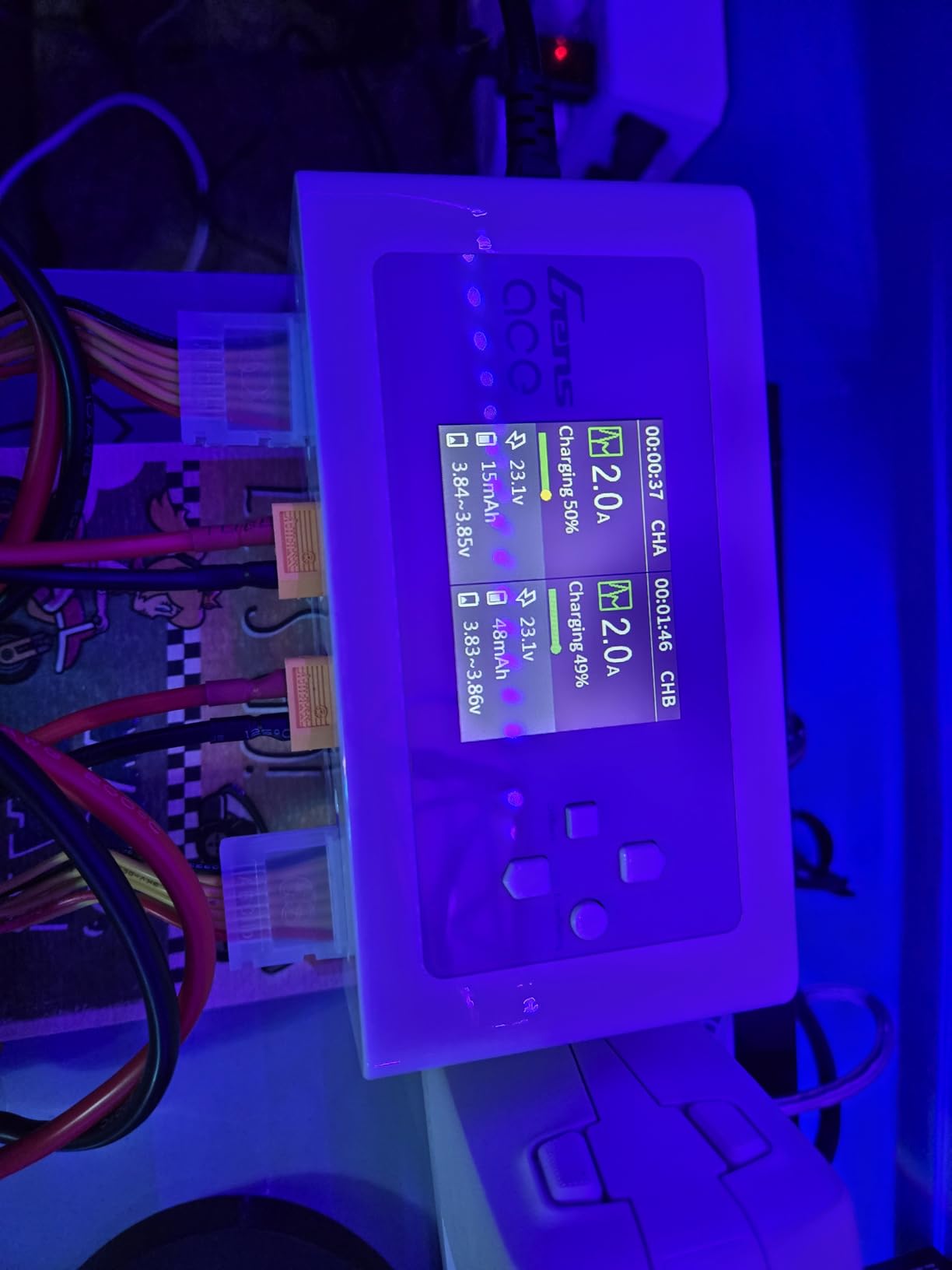 Gens Ace Lipo Battery Charger IMARS D300 G-Tech Series Smart Dual Lipo Charger 16A AC 300W DC 700W Lipo Charge(White) customer photo 2