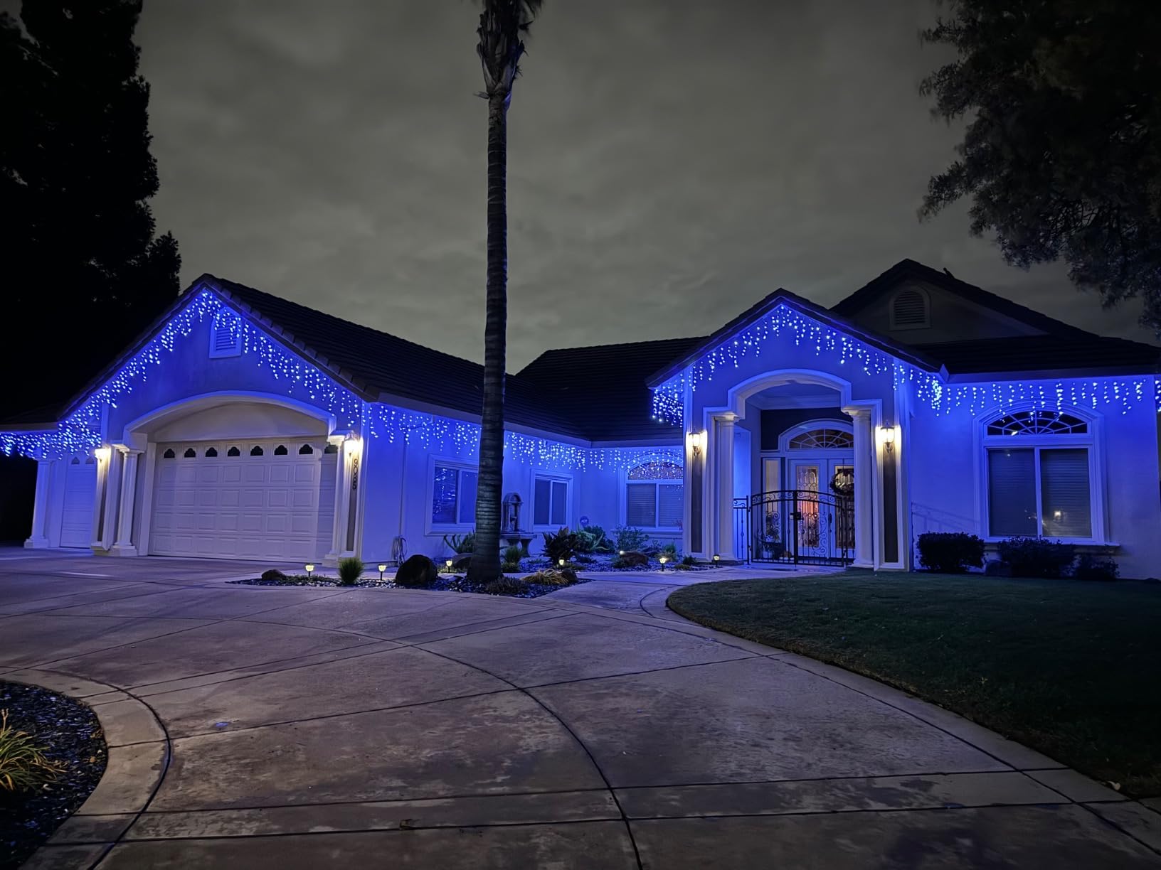 Icicle lights for Outside Christmas Lights Outdoor 33ft 400 LEDs Warm White | Twinkle String Lights with 75 Drops 8 Modes Timer Plug in Waterproof for House Tree Holiday Wedding Party Home Bedroom Indoor customer photo 2
