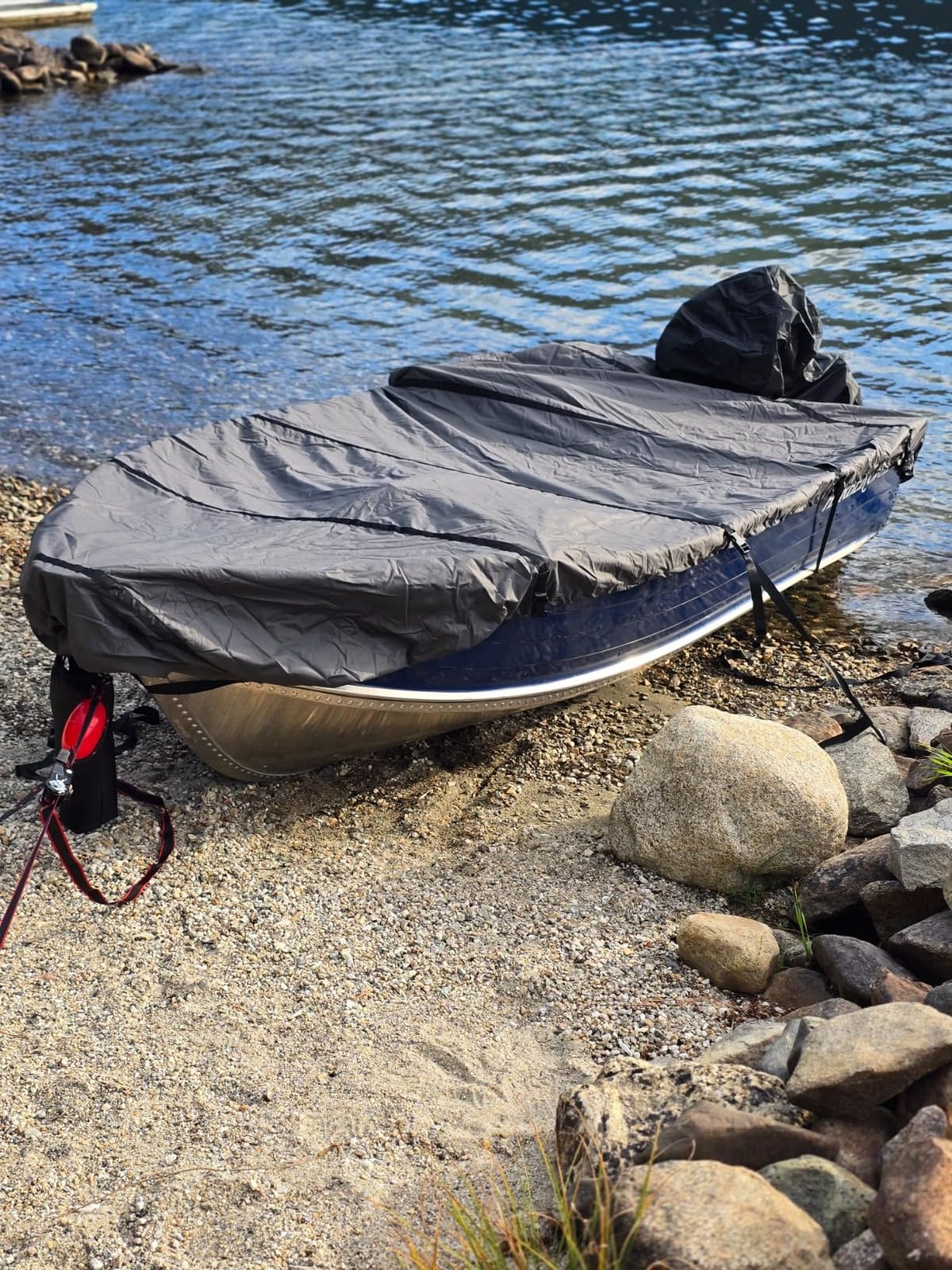 Jon Boat Cover 10-12ft, 1200D 5-Layer Waterproof Oxford Fabric, Heavy Duty UV Protection Fade and Tear Resistant Trailerable Mooring Cover, Marine Grade Reinforced Adjustable Side Straps customer photo 1