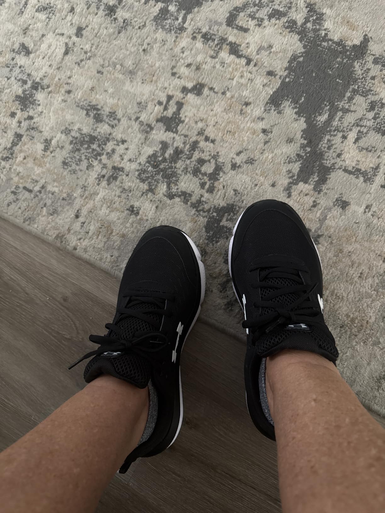 Under Armour Women's Charged Assert 10 Shoes customer photo 1