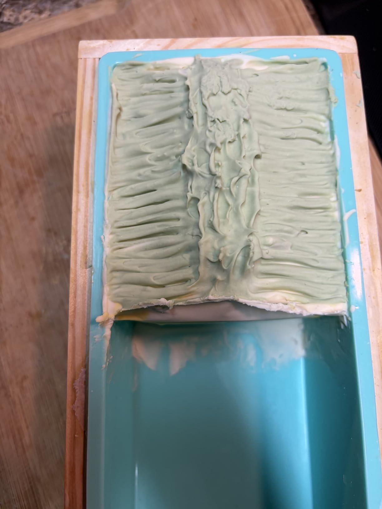 Wooden Soap Molds for Soap Making Large- 5 lb Soap Molds Loaf with Cover, Rectangle Silicone Soap Loaf Molds 77 oz (5 lb Standard Mold) customer photo 1