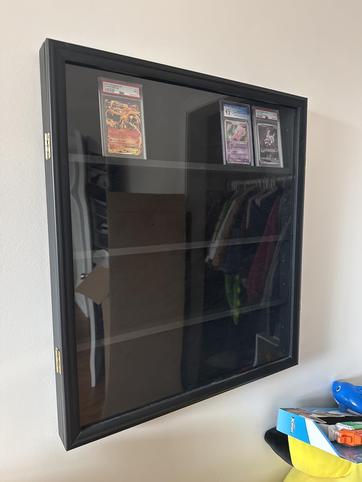 VERANI 35 Baseball Card Display Case - Graded Sports Card Display Frame - Holds Sport Cards with UV Protection Clear View Lockable Wall Cabinet for Football Basketball Hockey Trading Card Large Black customer photo 2