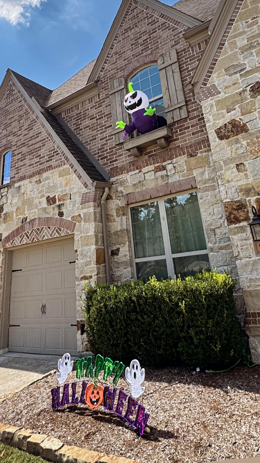 TURNMEON 3.5 Ft Inflatable Halloween Window Decoration | Blow Up Pumpkin Ghost Broke Out from Window Built-in Multicolored Changing Lights for Outdoor Home Party Yard Garden Lawn customer photo 1