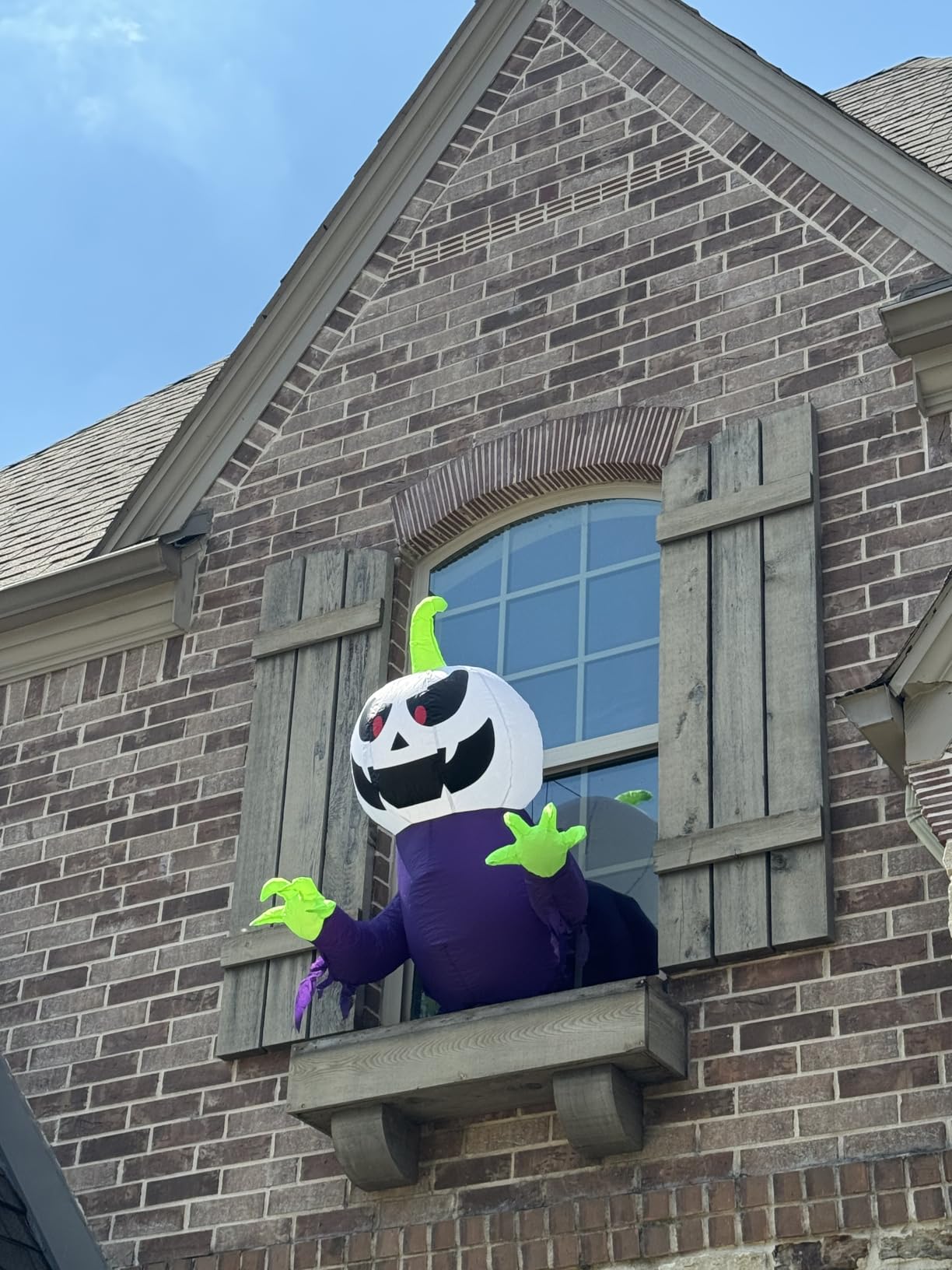 TURNMEON 3.5 Ft Inflatable Halloween Window Decoration | Blow Up Pumpkin Ghost Broke Out from Window Built-in Multicolored Changing Lights for Outdoor Home Party Yard Garden Lawn customer photo 2
