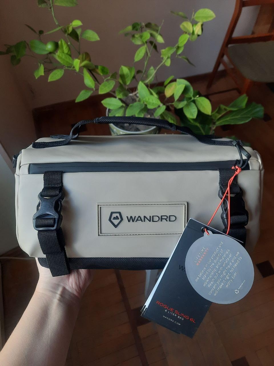 WANDRD ROGUE V1 6L Sling: Compact Camera Sling and Crossbody Bag with Fast Access, 3-Way Carry- Lightweight Everyday Bag Great for Travel, Photography, and Daily Use (Black) customer photo 2