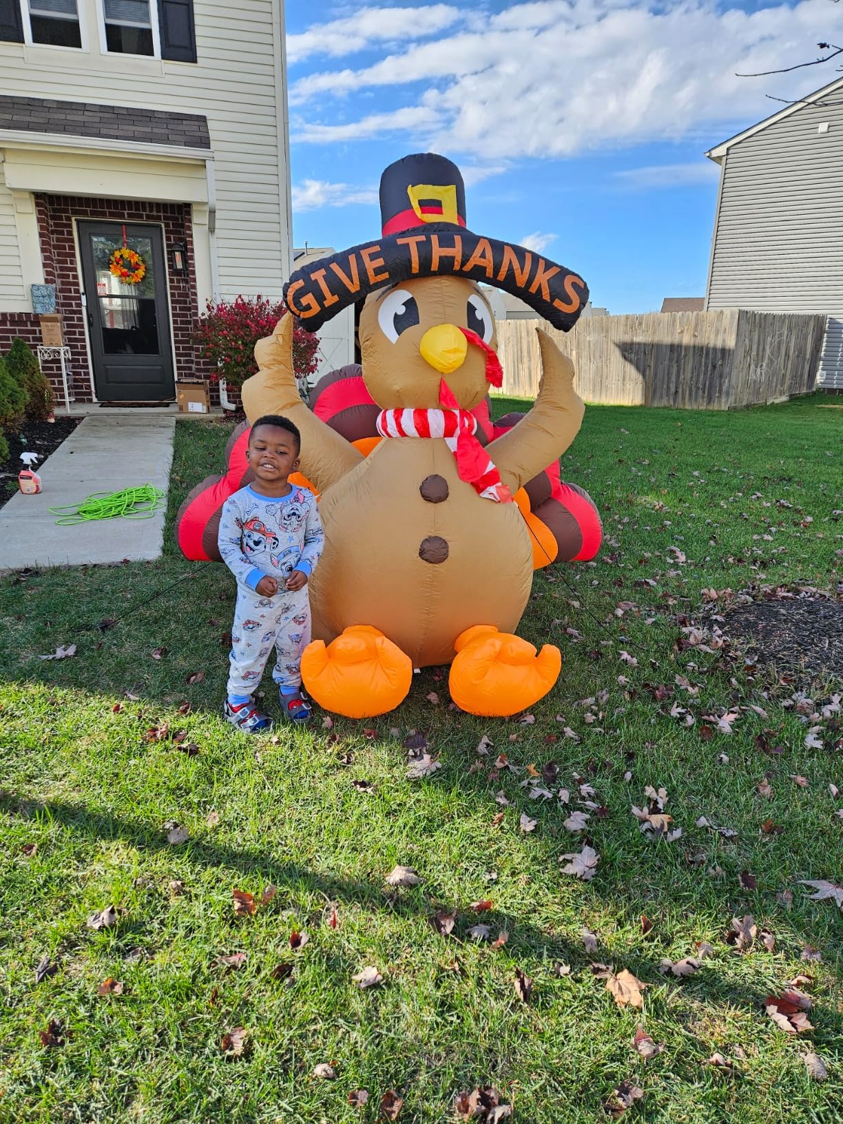 Thanksgiving Inflatable Turkey Lawn Decoration 6ft Giant Blow Up Turkey Inflatables Outdoor Yard Decorations with Pilgrim Hat Led Light for Happy Fall Holiday Indoor Outside Autumn Home Decor customer photo 1