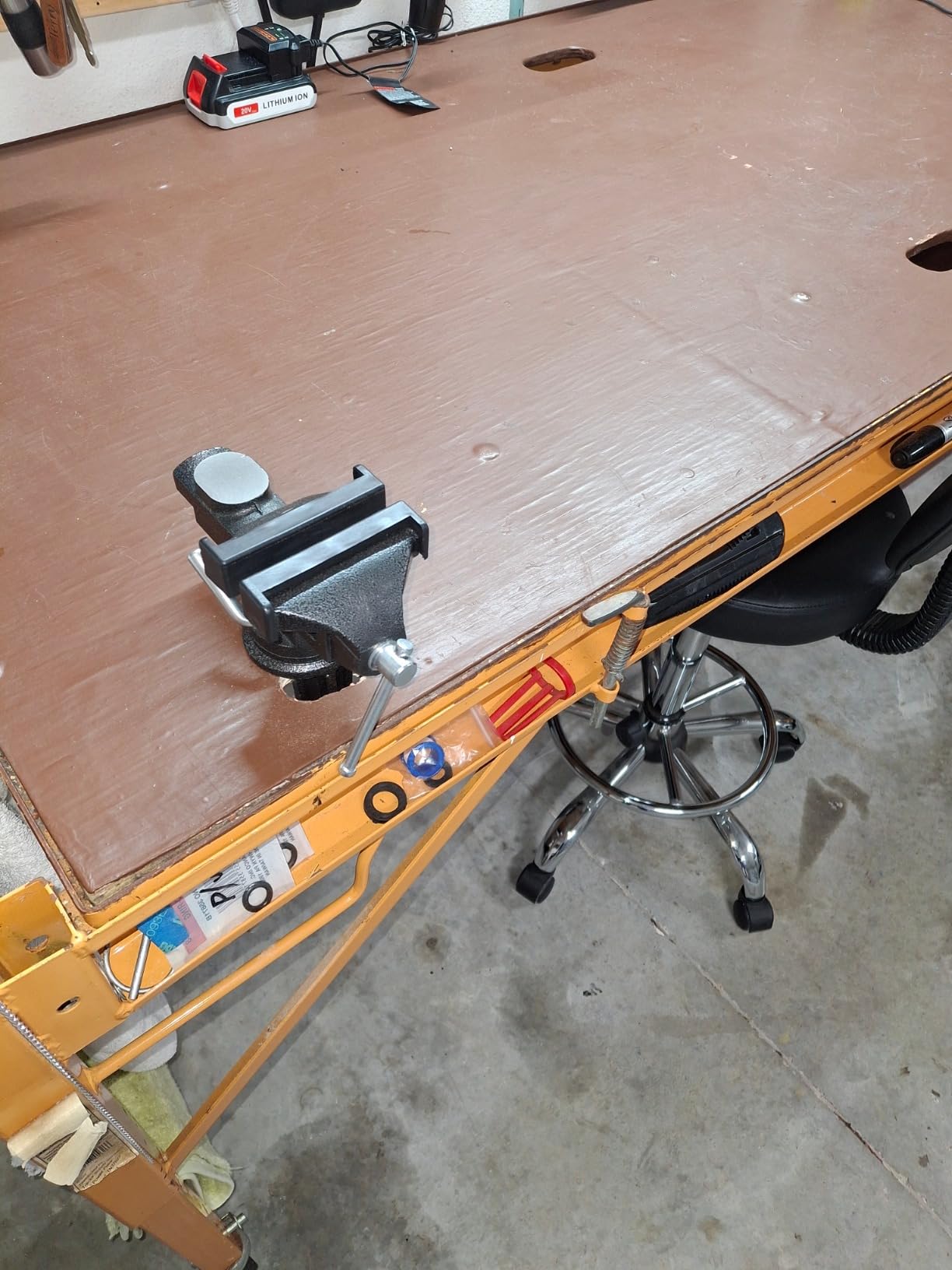 MYTEC Bench Vise or Table Vise, multifunctional jaw, 360° Work Clamp-On Vise, 3.3