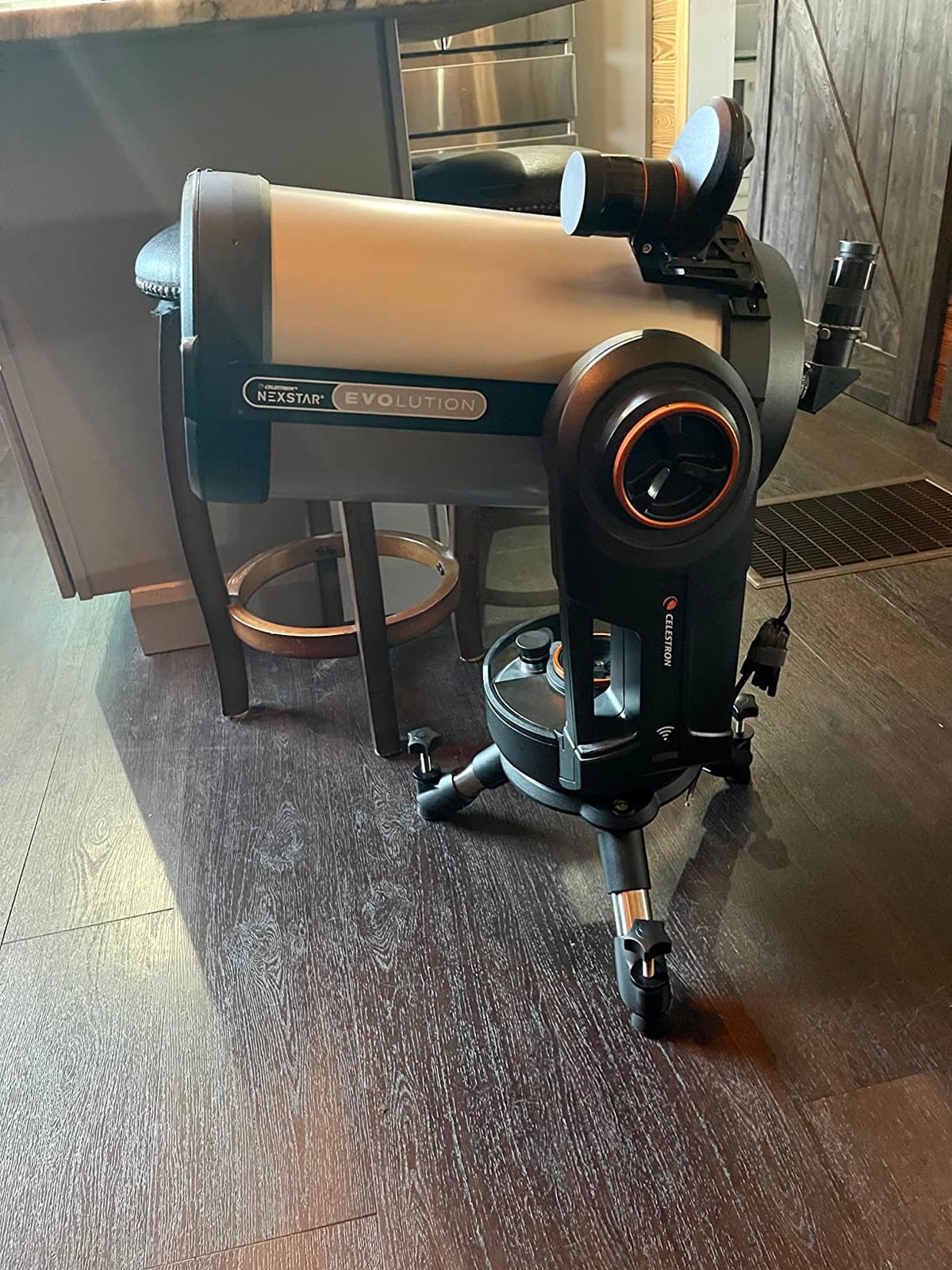 Celestron Tabletop Tripod for NexStar SE, NexStar Evolution & Origin | Grab-and-Go Mini Tripod customer photo 2