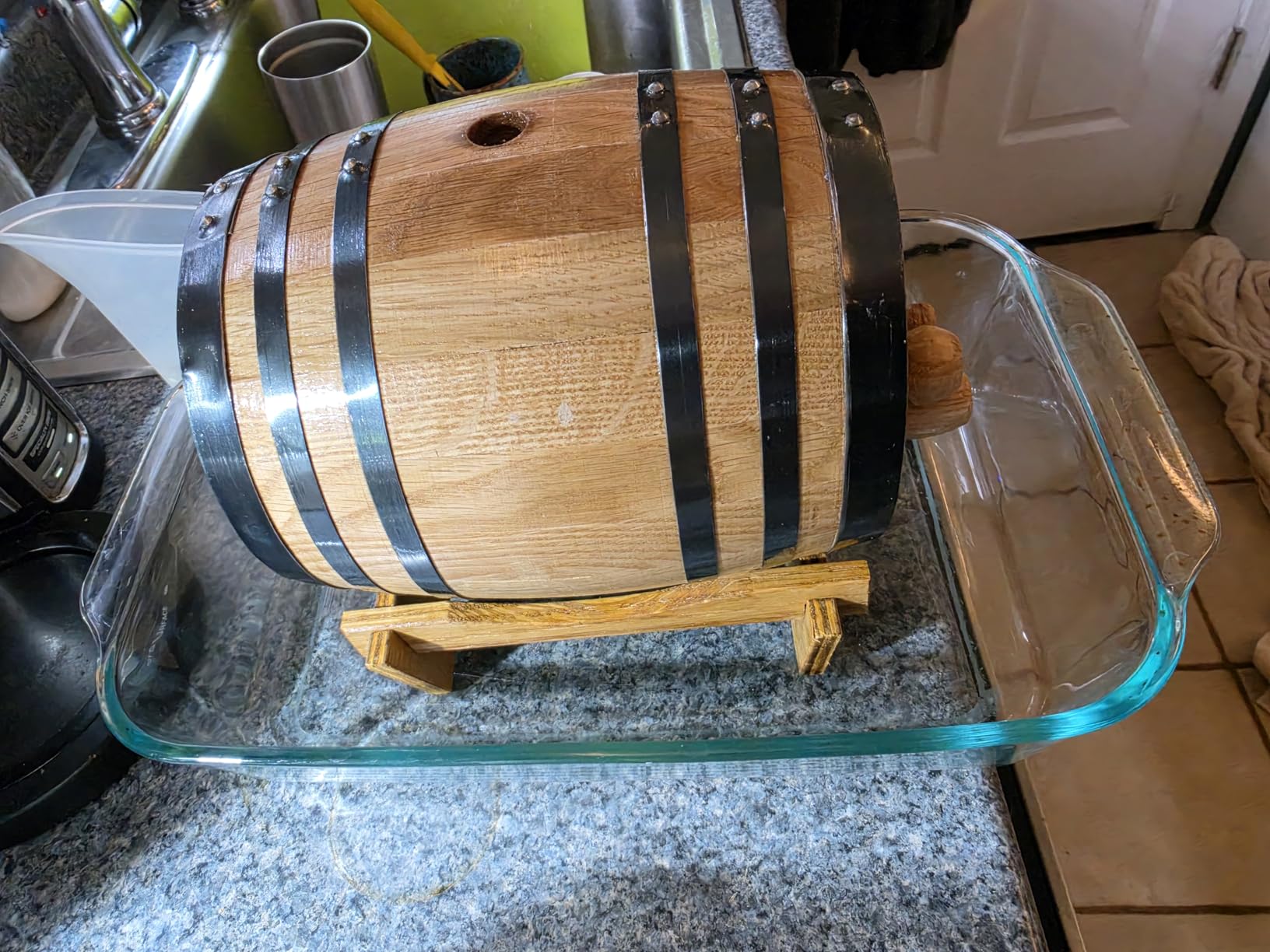 3 Liter Oak Aging Barrel with Stand, Bung & Spigot, Wooden Aging Cask customer photo 2
