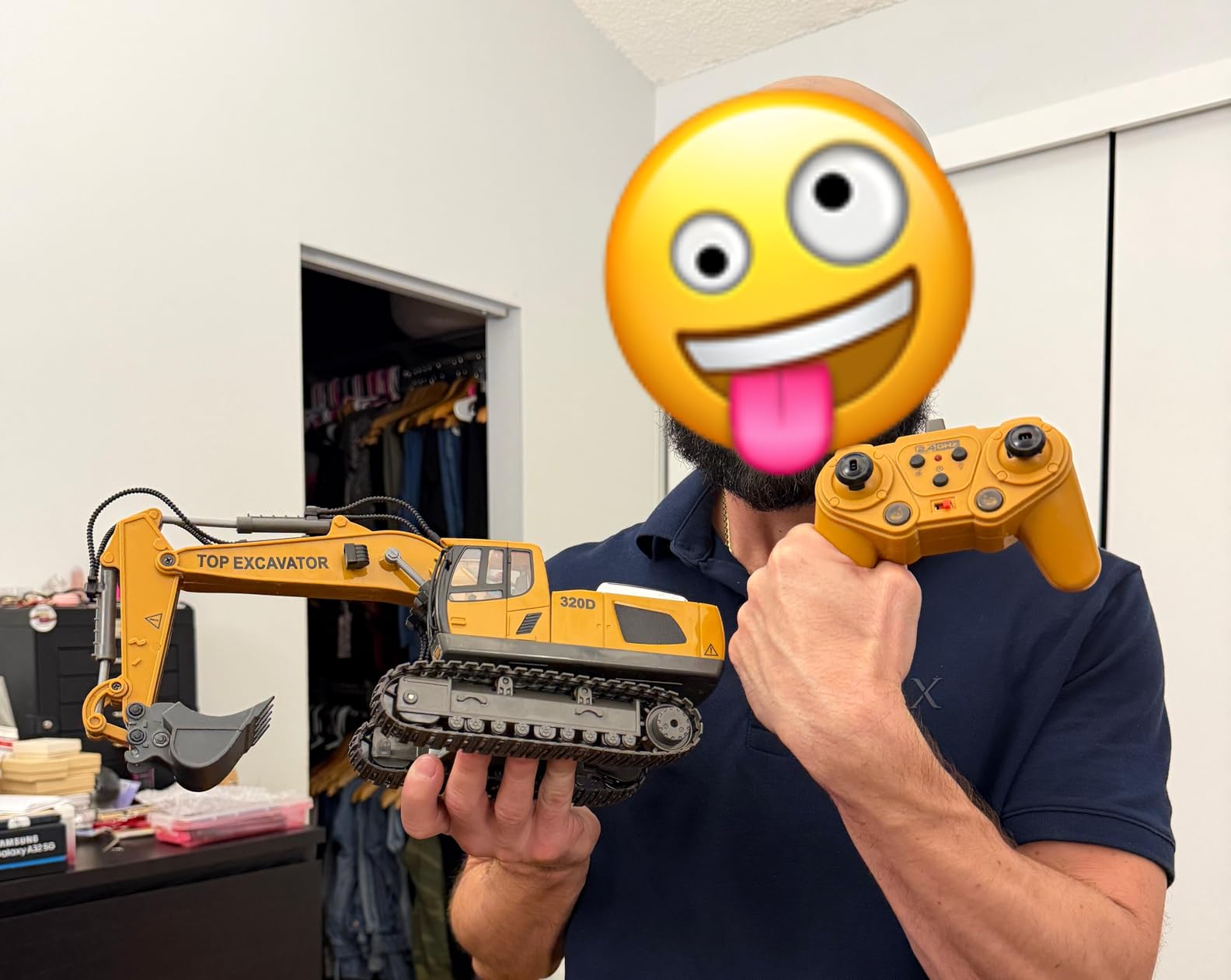 KIDMARKT Remote Control Excavator Toy for Boys | 11-Channel Metal Construction Truck with Lights, Dual Batteries, 120-Min Playtime | RC Excavator Toys for Kids Ages 3-12, STEM Gift for Birthday customer photo 2