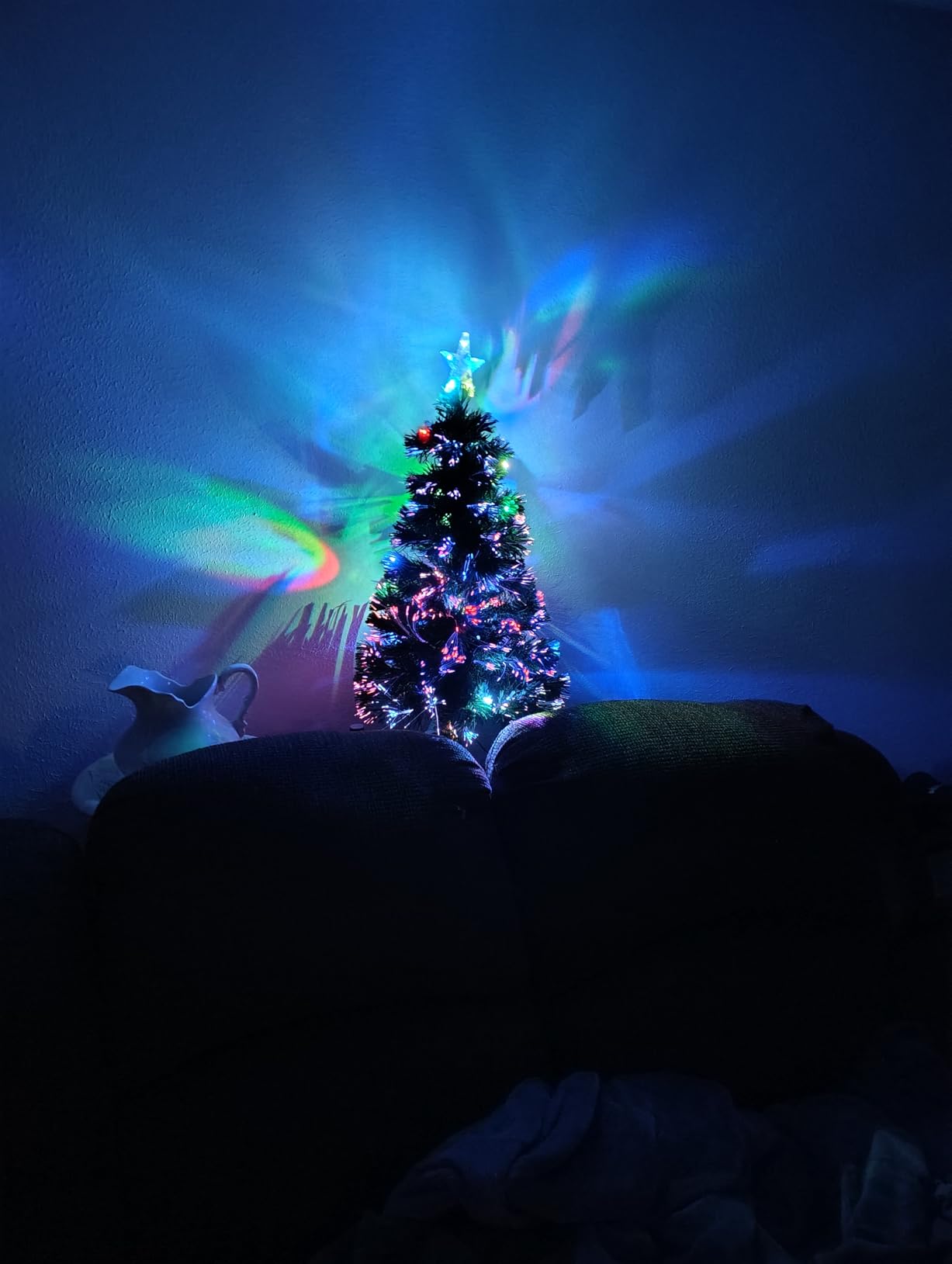 Prsildan 5 FT Fiber Optic Christmas Tree with Lights Artificial Xmas Trees | Pre-Lit, Multi-color LEDs, with Snowflakes & Top Star, Lighted Fake Christmas Tree, Holiday Home Decor customer photo 1