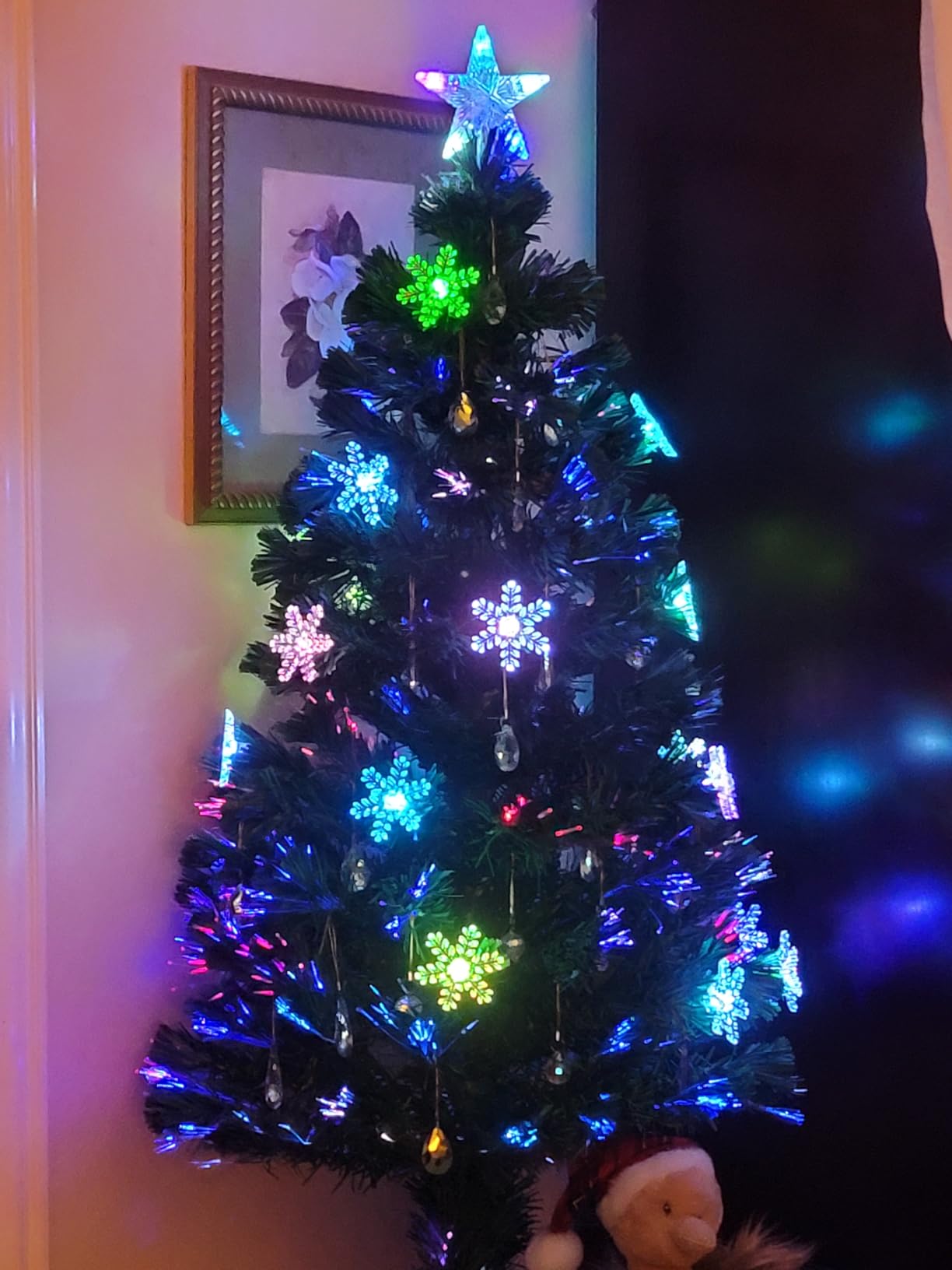 BestComfort 4FT Pre-Lit Christmas Tree with Multicolored Fiber Optics, 18 Snowflake LED Lights, Stunning Star, 125 PVC Tips, Artificial Xmas Pine Tree for Home Office Party Holiday Decorations customer photo 2