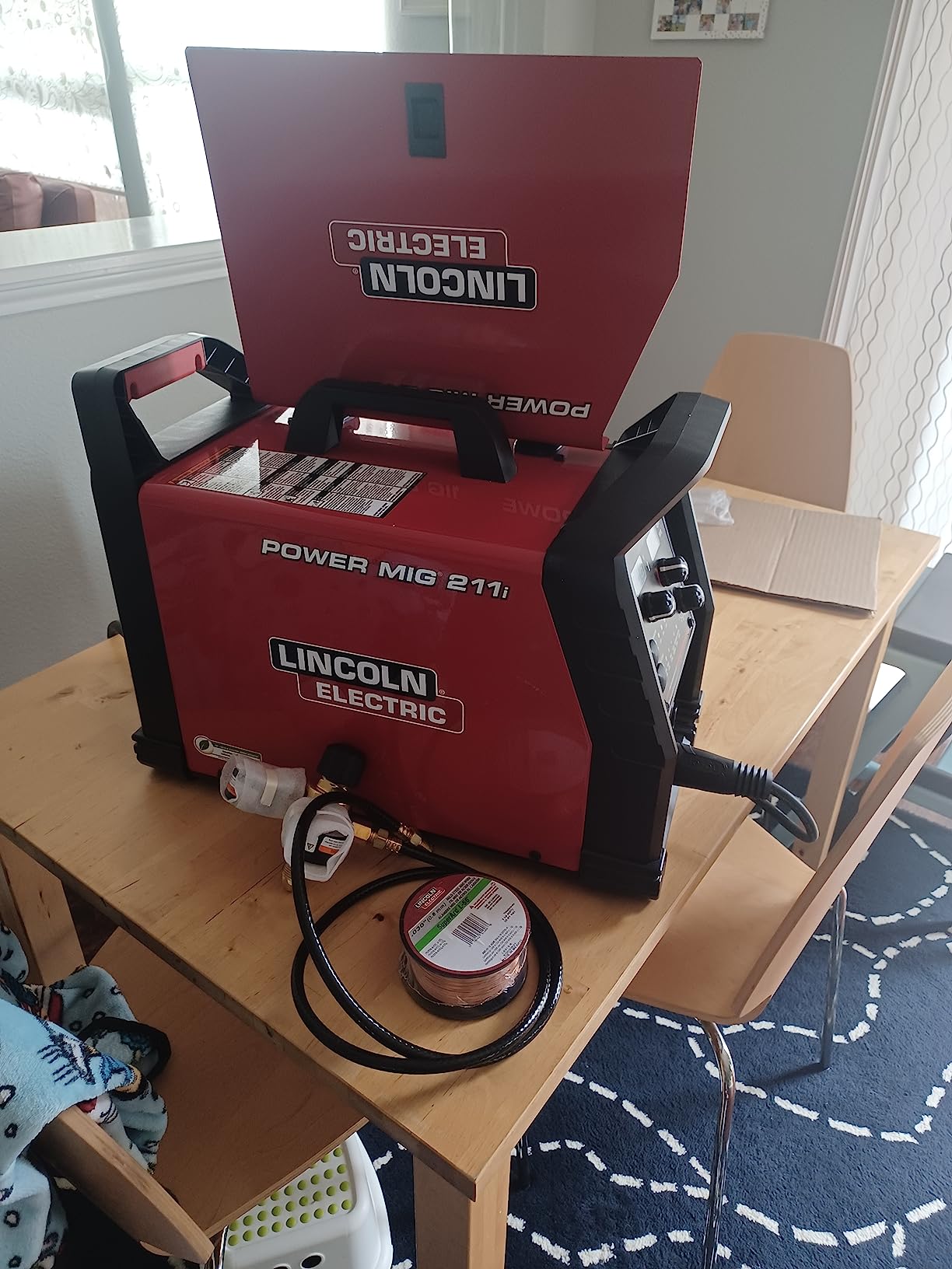 Lincoln Electric Power MIG 211i MIG Welder - Dual-Voltage 120/230 V, 20-211 A Output, Flux-Cored Ready, Portable 41 lb Machine, Model K6080-1 customer photo 1