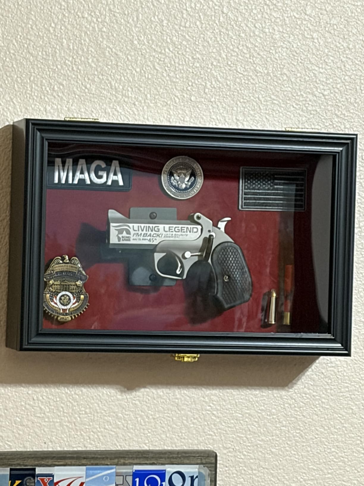 Single Handgun Pistol Revolver Gun Display Case Wall Mount Lockable Red Felt Wood Cabinet w/ 98% UV Protection Acrylic Door Gun Shadow Box Stand Rack Holder customer photo 1