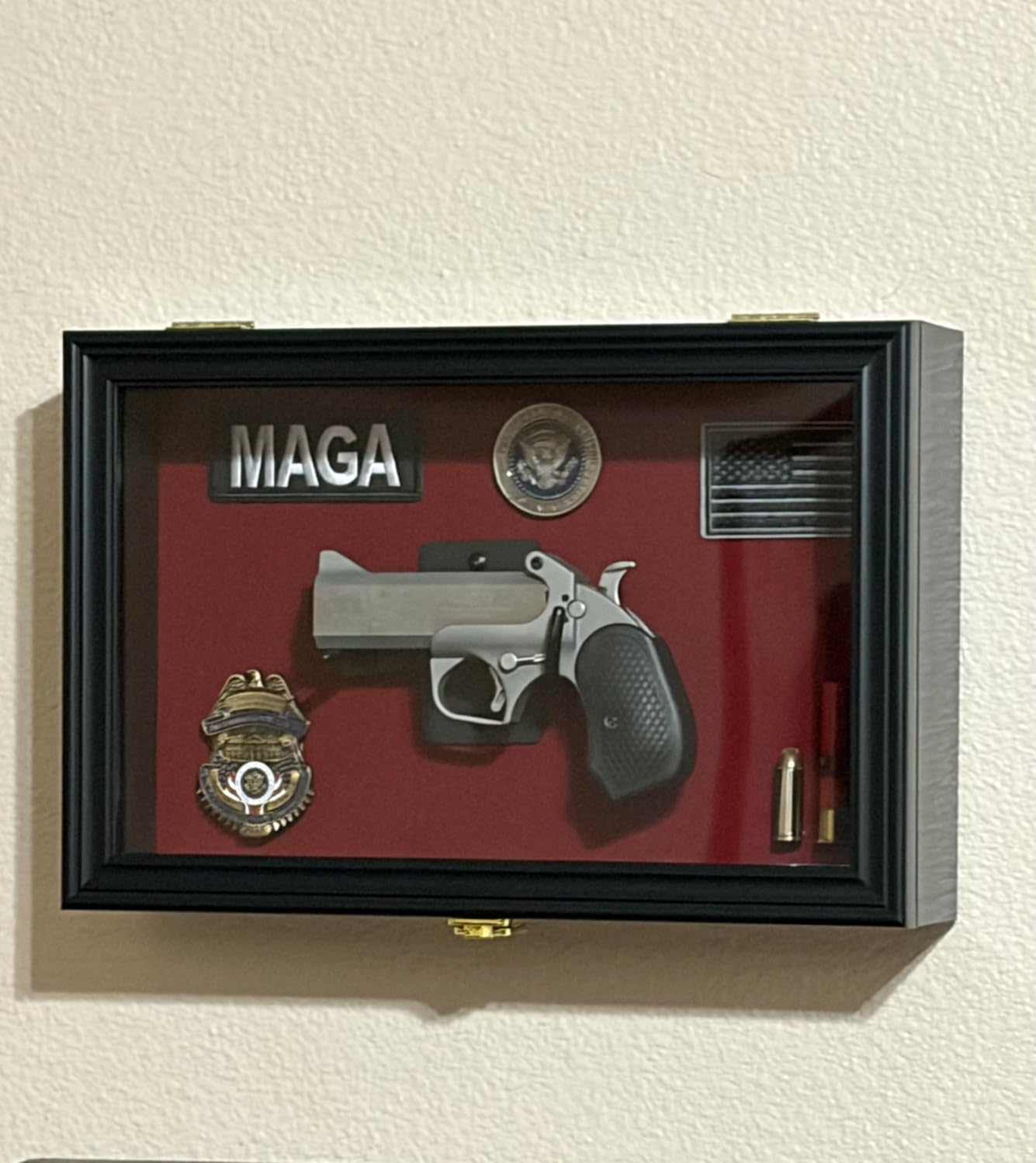 Single Handgun Pistol Revolver Gun Display Case Wall Mount Lockable Red Felt Wood Cabinet w/ 98% UV Protection Acrylic Door Gun Shadow Box Stand Rack Holder customer photo 2