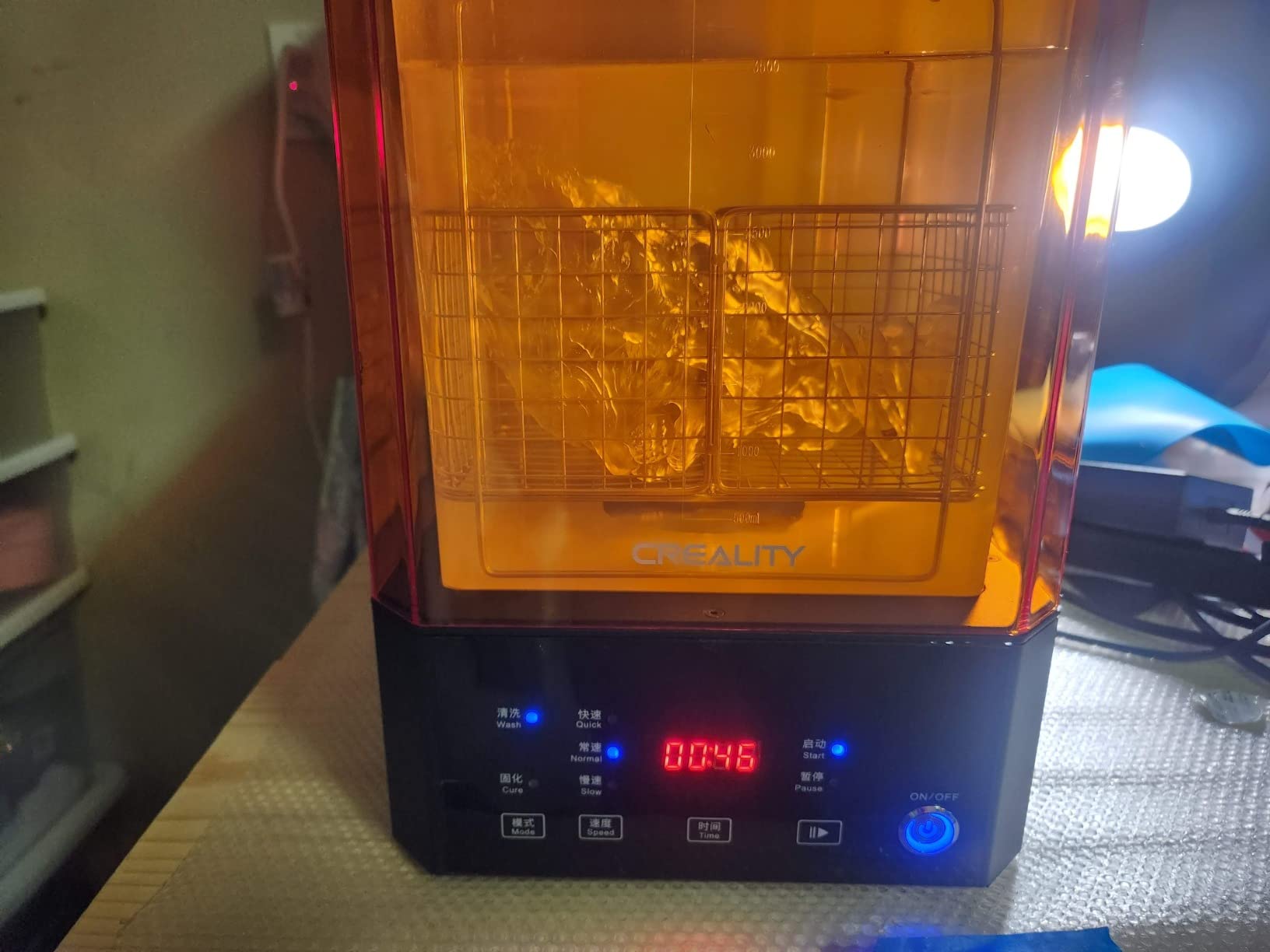 Creality Wash and Cure Station UW-01 2 in 1 Machine | Resin 3D Printer UV Curing Rotary Box Bucket for LCD/DLP/SLA Washing Size 7.48x6.06x7.87 inches customer photo 2
