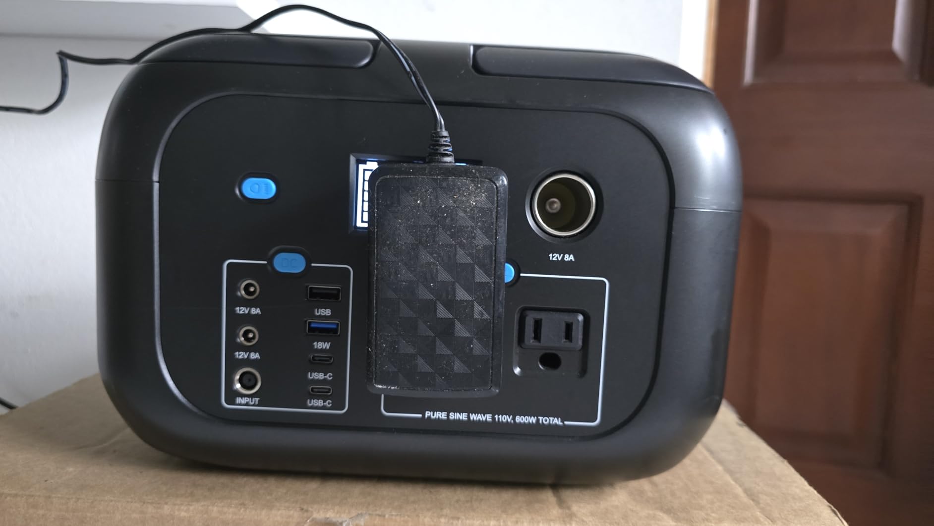 ENOFLO Portable Power Station 600W, 296Wh Lithium Battery Backup, ENOFLO Solar Generator 110V Pure Sine Wave Battery Power Pack with USB DC AC Outlet for Outdoor Emergency Use customer photo 1