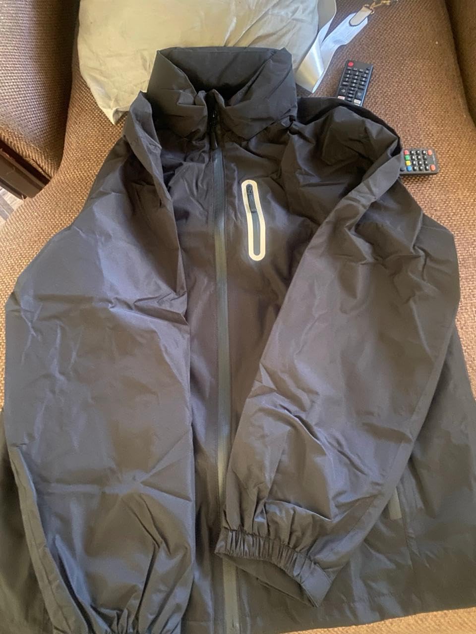 SWISSWELL Men's Waterproof Golf Rain Suit Rain Gear Jacket and Pants | Big & Tall S-5XL, Light to Moderate Rain, Durable Waterproof Coating, Sealed Seam, Breathable Mesh, Full Body Adjustable Fit customer photo 1