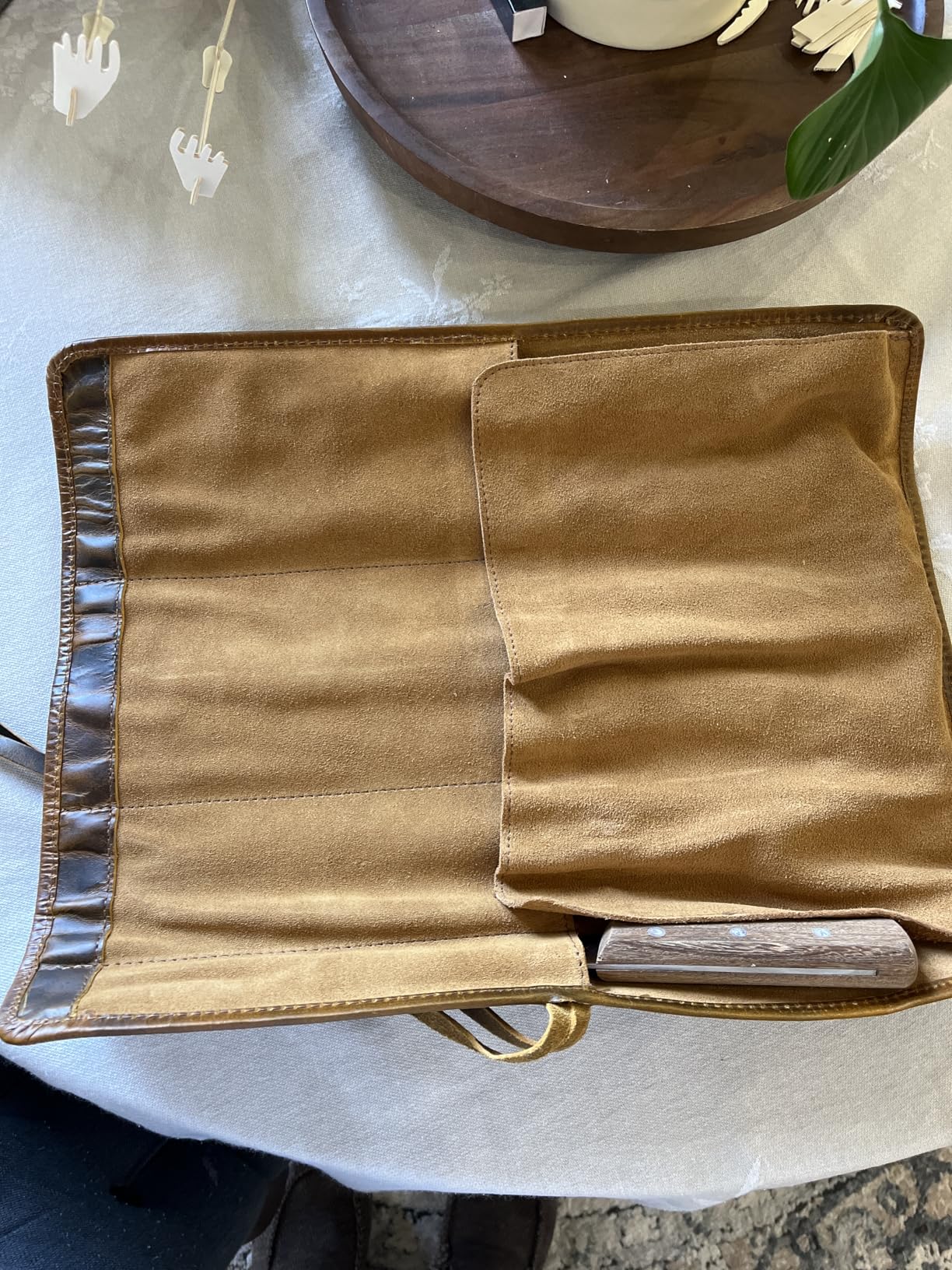 ELIZO Leather Knife Roll Bag Professional Chef Knife Case, Durable Knife Sheath Holder, Cooks & Culinary Tools Carrying Storage, Portable Knife Wrap - 4 Slots customer photo 1