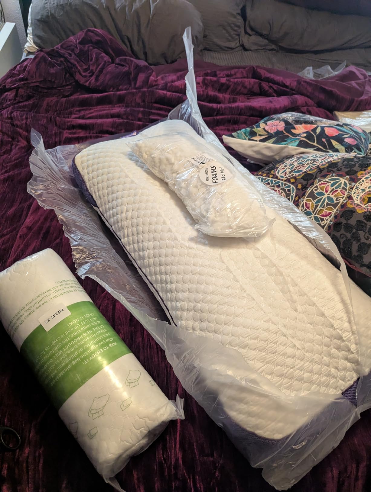 HOMELAB Cooling Adjustable Shredded Memory Foam Pillow, Queen 20x28, 1 Pack | Adjust the loft for side, back or stomach sleeping; the cooling removable cover adds comfort customer photo 1