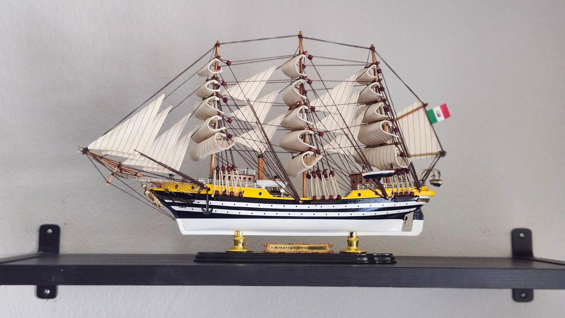 SAILINGSTORY Wooden Model Ship Amerigo Vespucci 1/190 Scale Replica customer photo 1