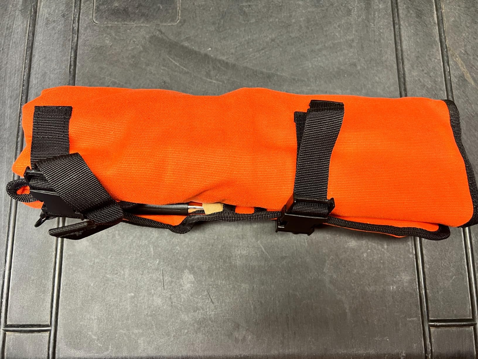Chef Knife Bag With 24 Slots Cutlery Knives Holders Protectors, Kitchen Travel Cooking Tools, Portable Canvas Knife Roll Storage Bag Chef Case for Camping or Working with an Adjustable Shoulder Strap customer photo 2